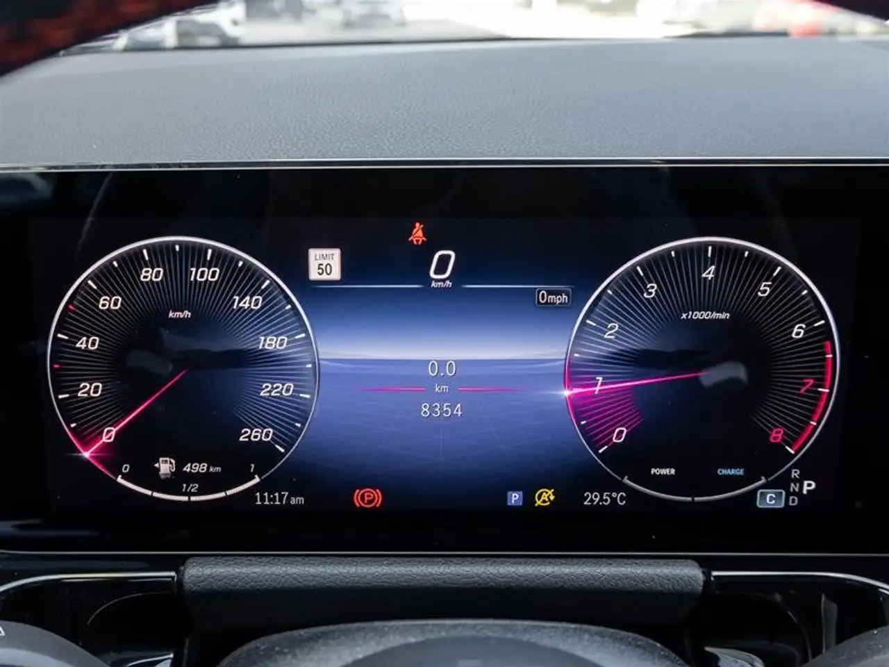 Mercedes-Benz GLA снимка Mercedes-Benz GLA