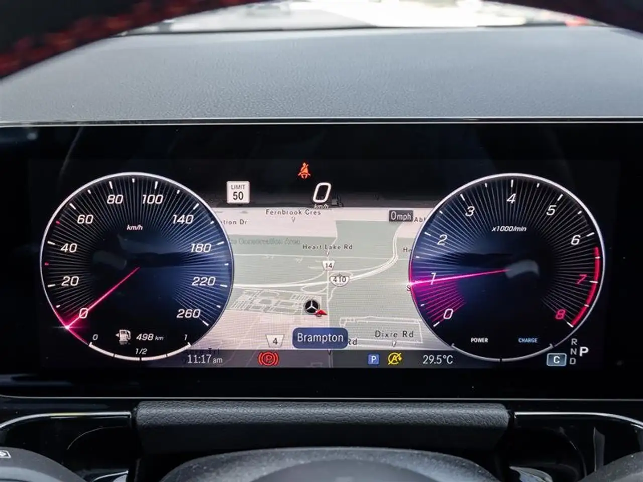 Mercedes-Benz GLA снимка Mercedes-Benz GLA