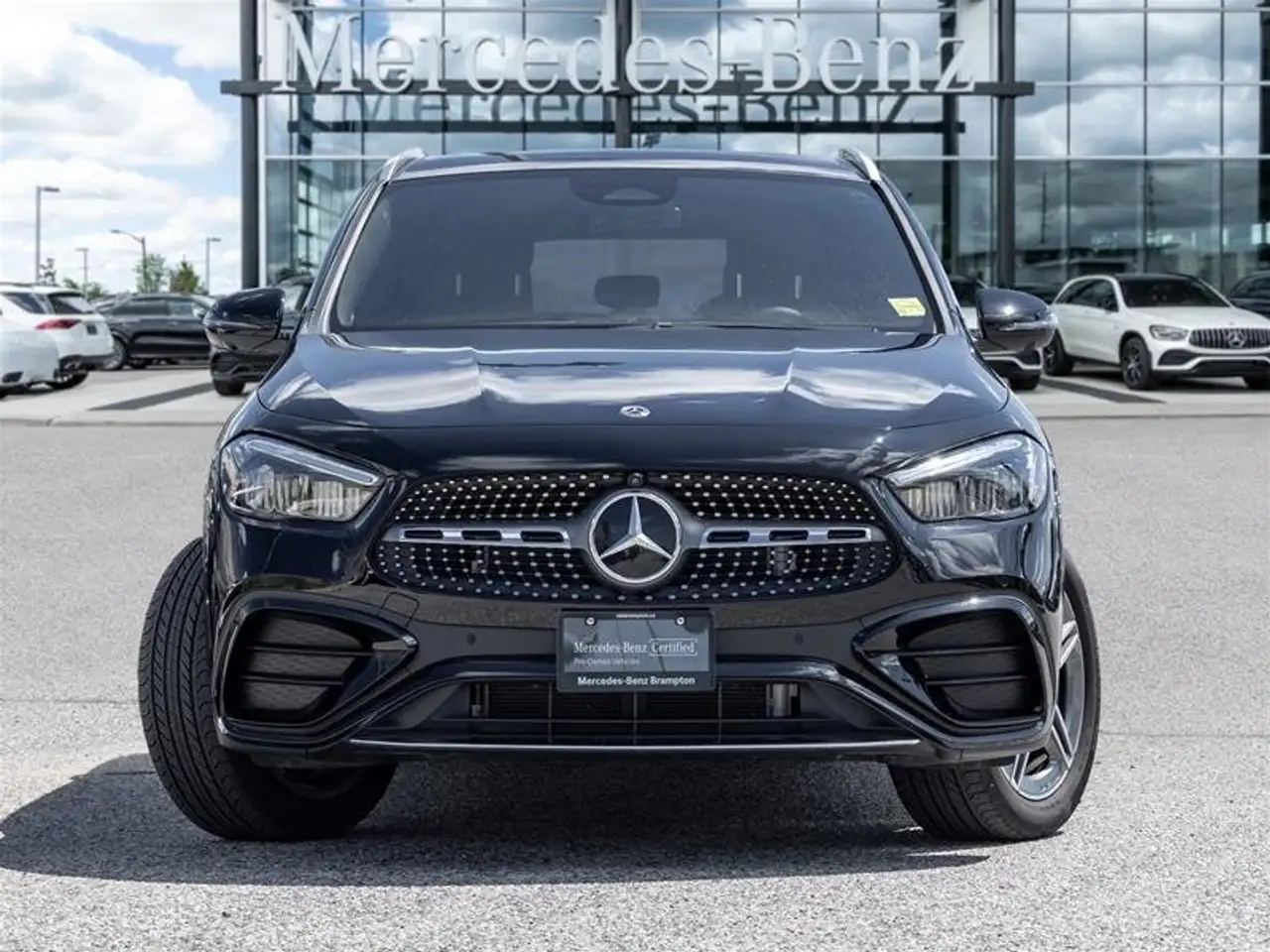 Mercedes-Benz GLA снимка Mercedes-Benz GLA