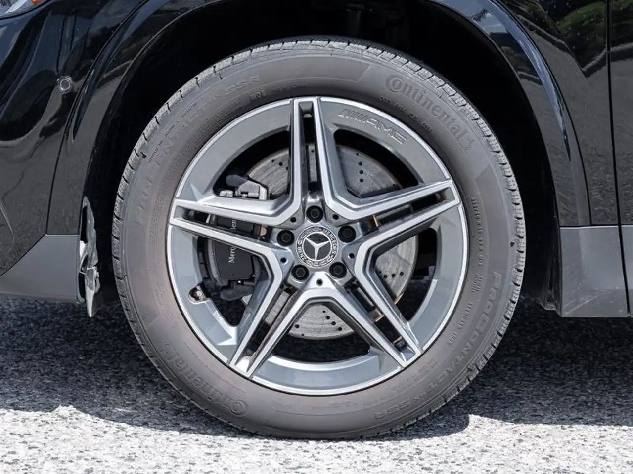 Mercedes-Benz GLA снимка Mercedes-Benz GLA