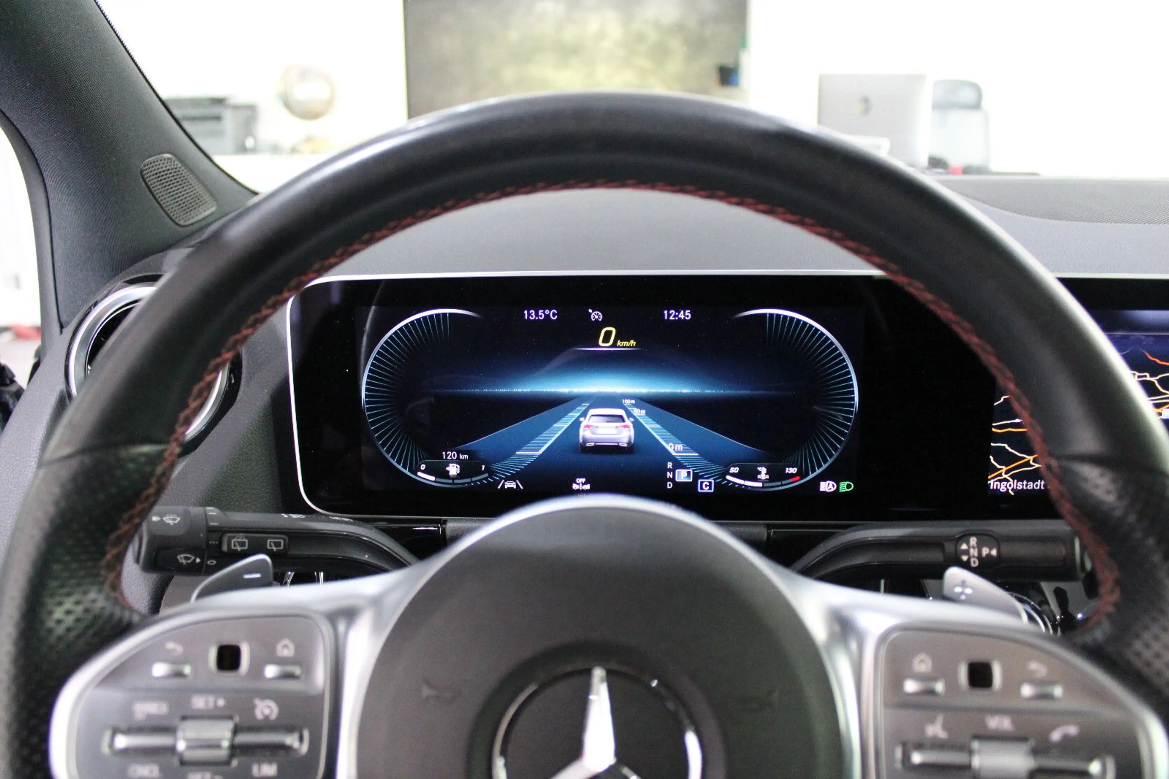 Mercedes-Benz B 250 4MATIC DCT AMG-SPORTPAKET DIAMANT PANORAMA — photo 9