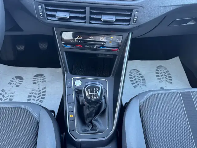 Volkswagen Polo view 15