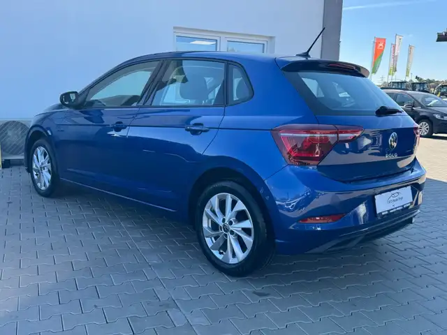 Volkswagen Polo view 5