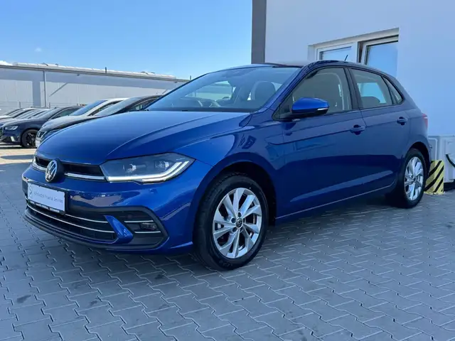 Volkswagen Polo view 3