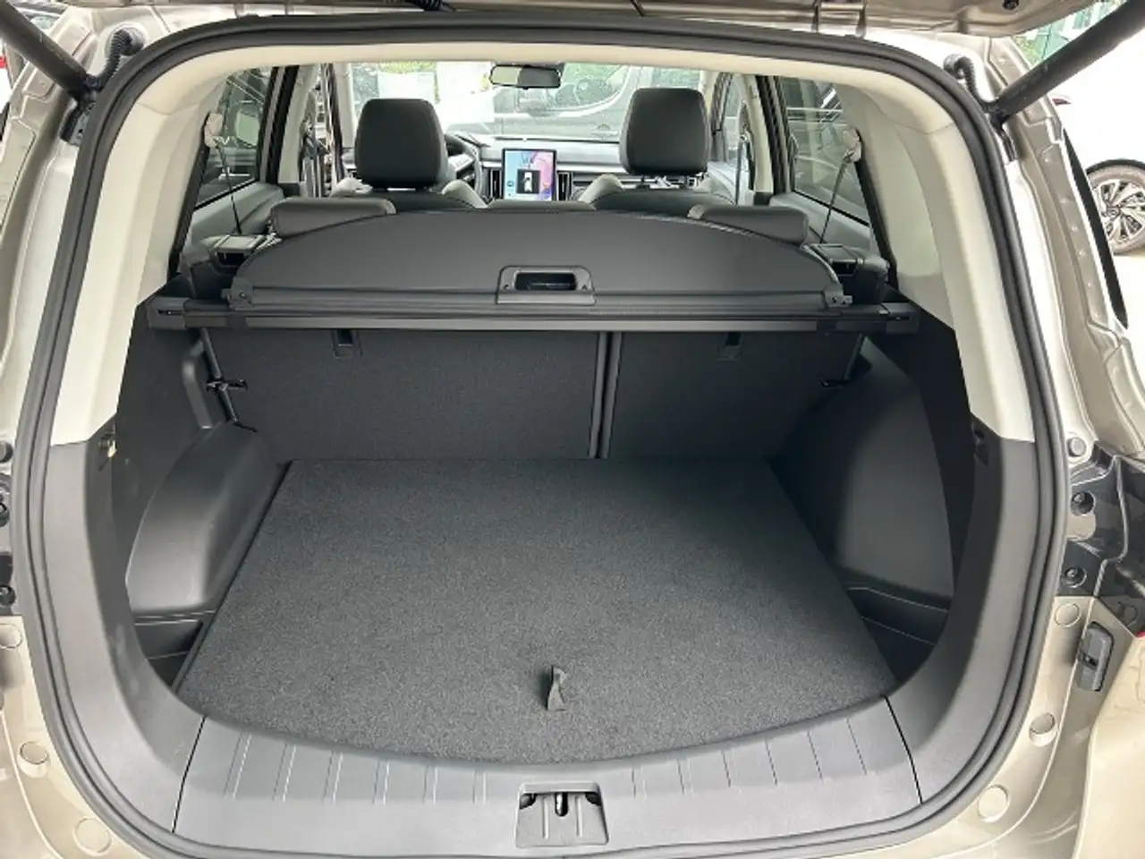 DFSK Sonstige Forthing 3 1.5 Turbo DFM — photo 15