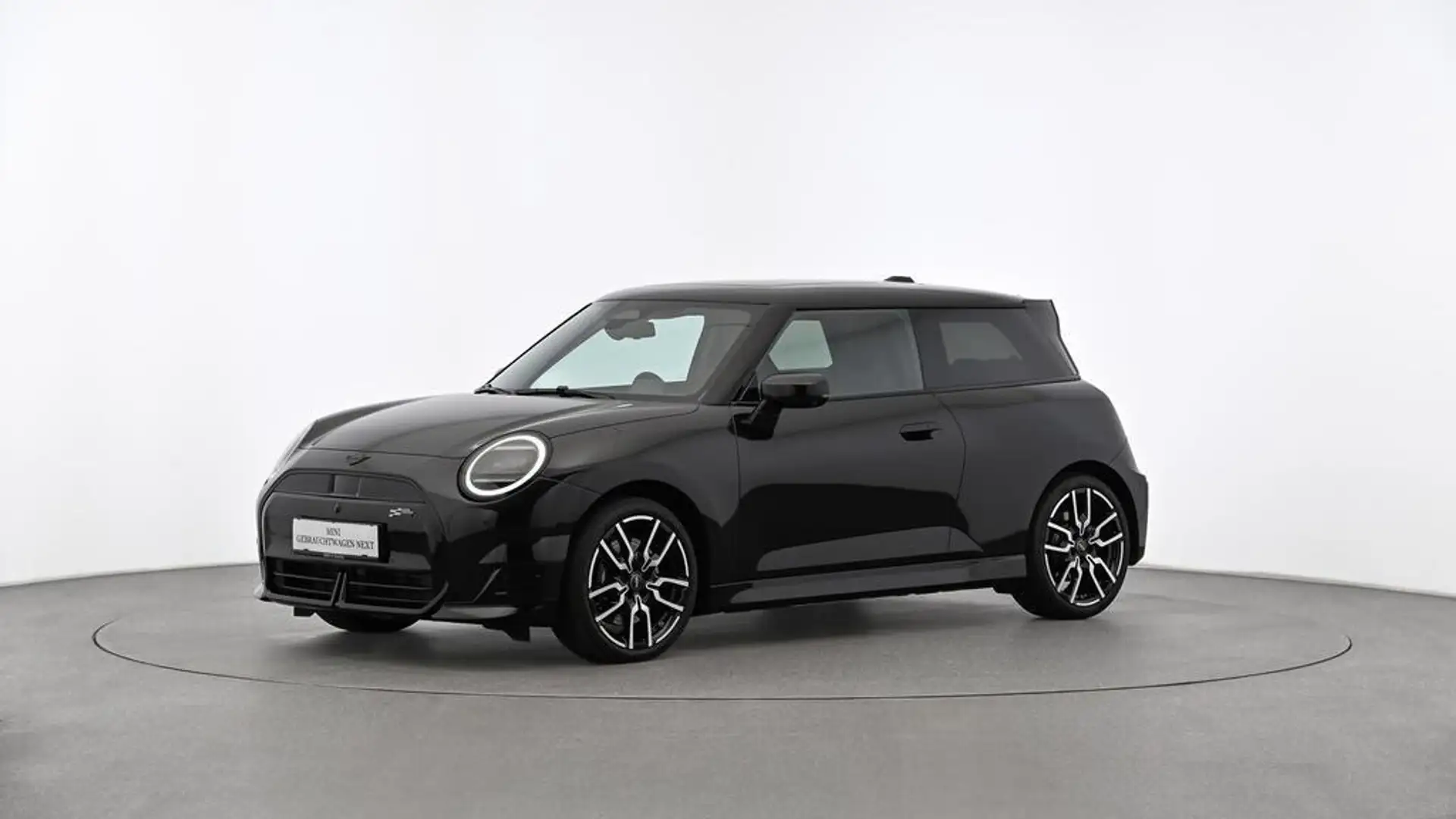 MINI Cooper SE Schwarz - 2