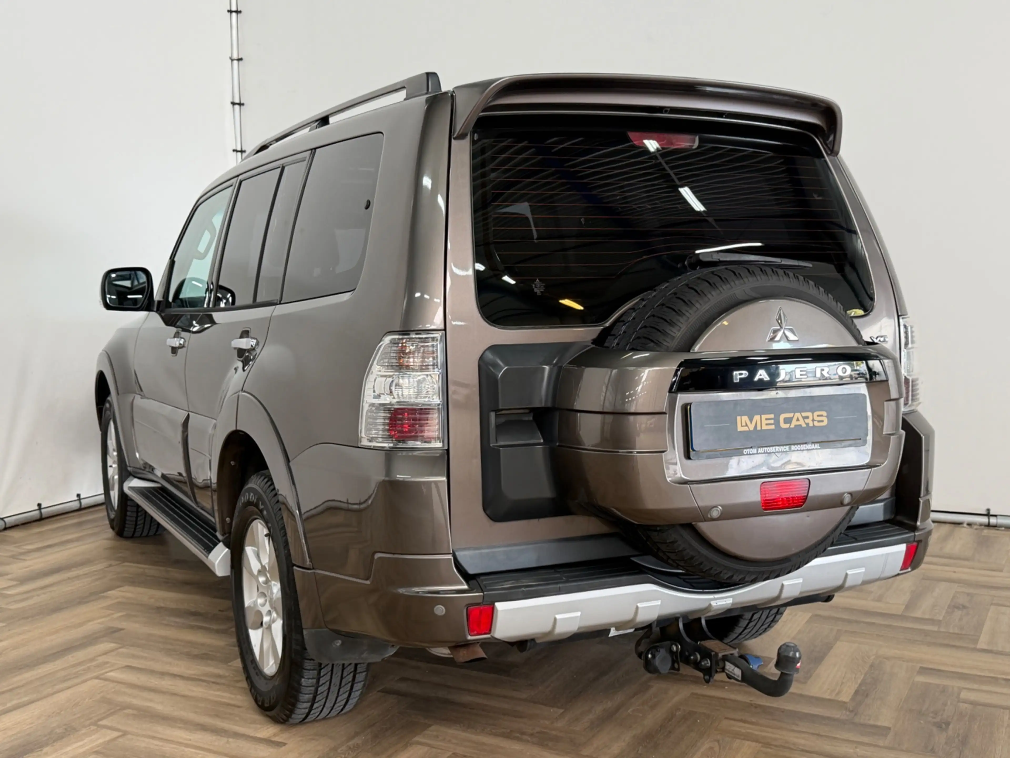 Mitsubishi Pajero 3.5 V6 GLS 7PERS|PANO|AUTOMAAT|INRUIL MOGELIJK| — photo 6