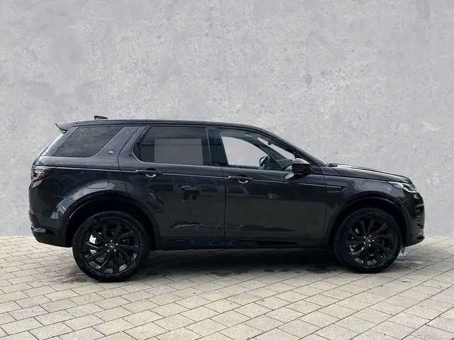 Land Rover Discovery Sport view 6