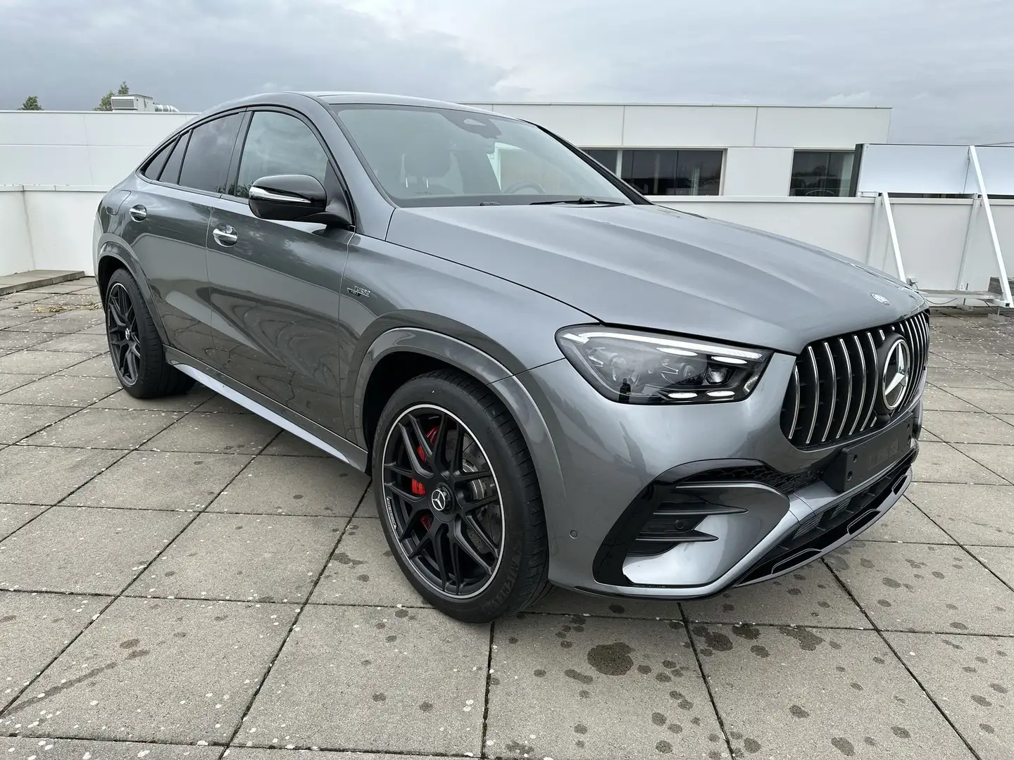 Mercedes-Benz GLE 53 AMG HYBRIDE COUPE 4M/AMG PREMIUM/22"/TREKH/NIGHTPAK/ Grijs - 1
