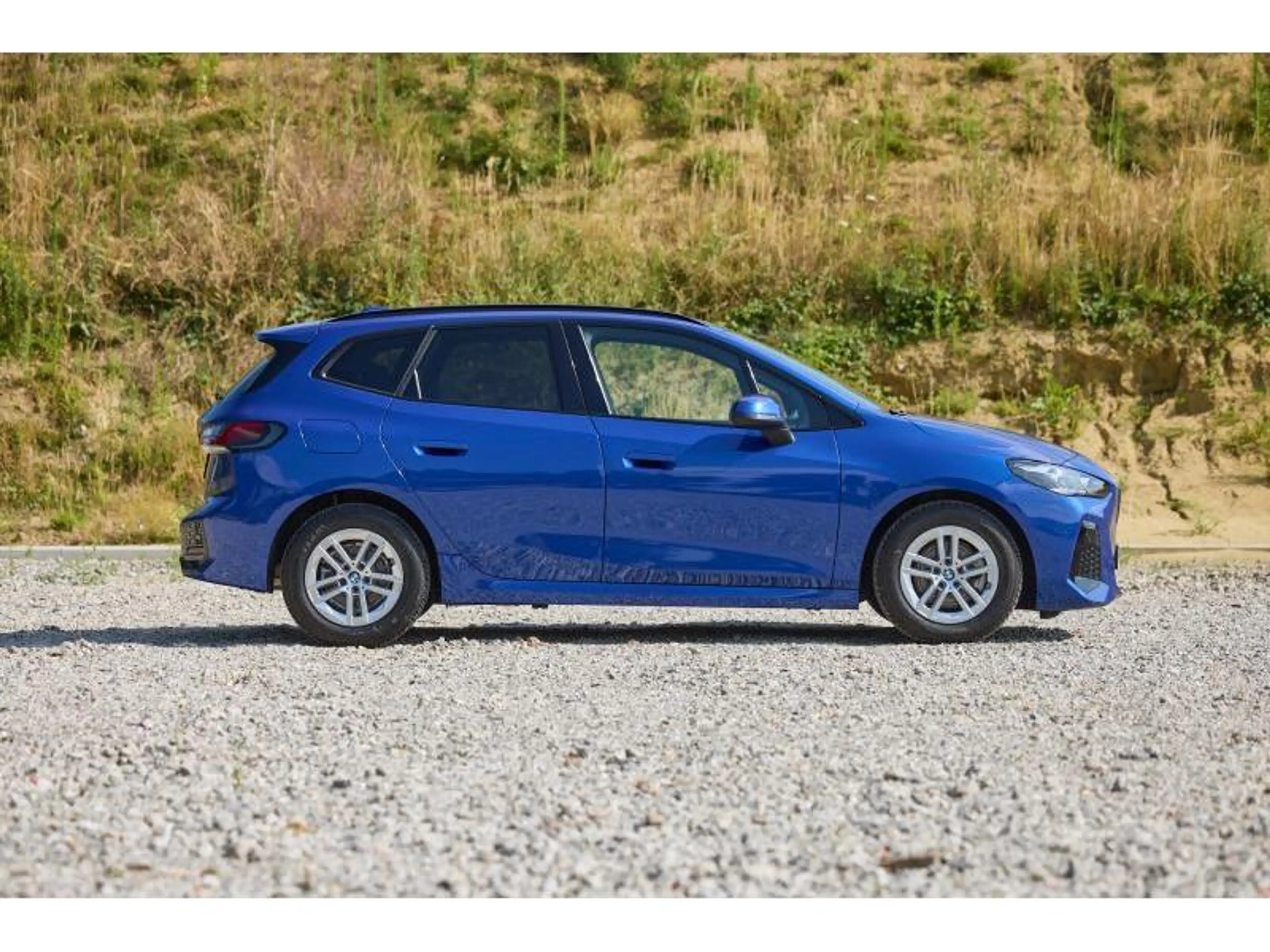 BMW 216 216i Active Tourer — photo 3