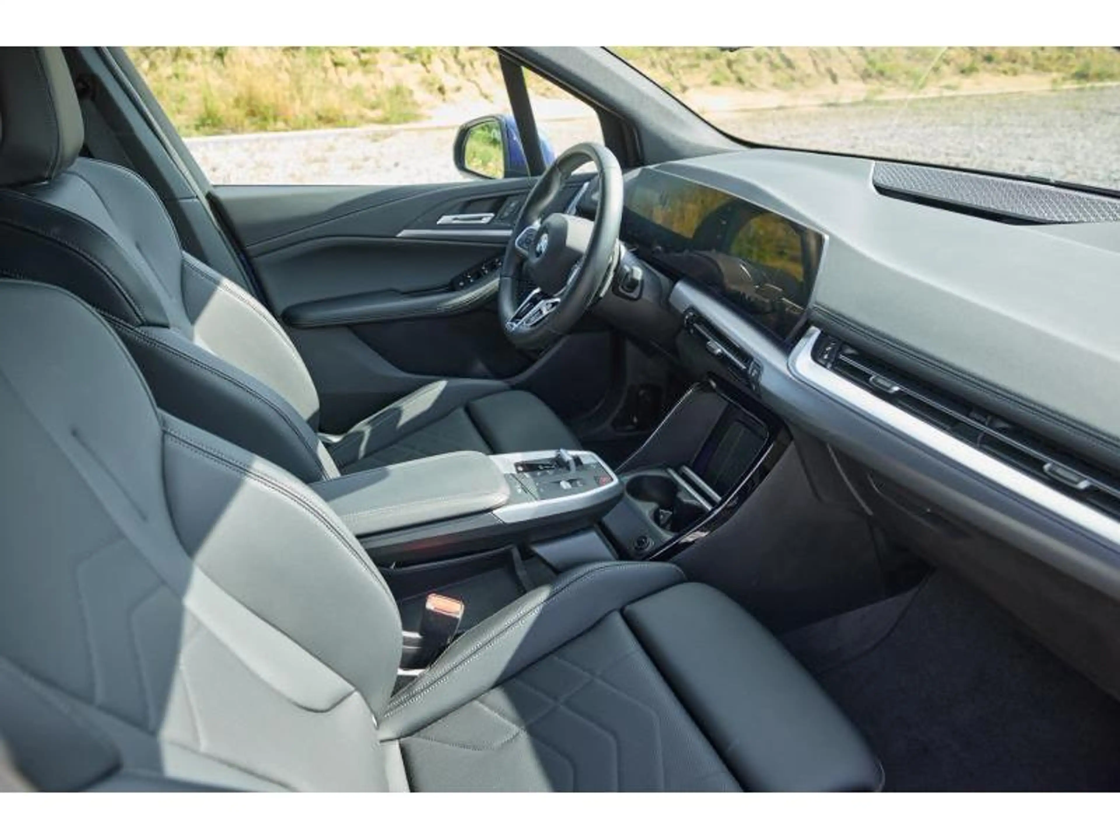 BMW 216 216i Active Tourer — photo 9
