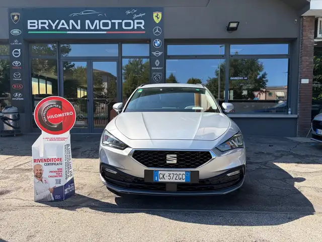 Seat Leon view 2