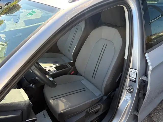 Seat Leon view 9