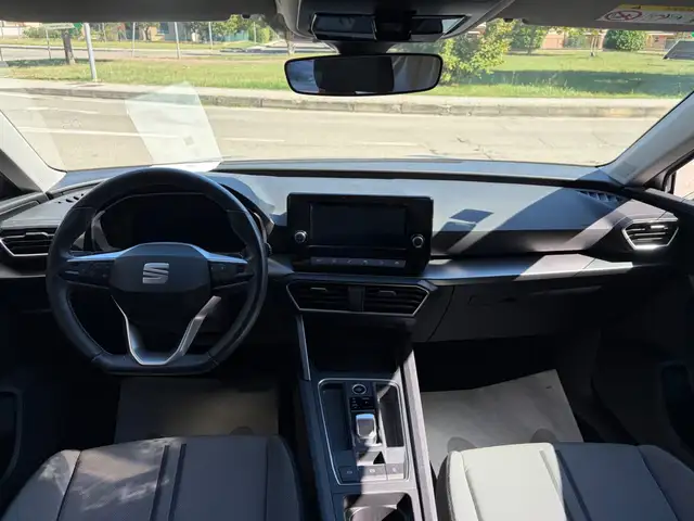Seat Leon view 7