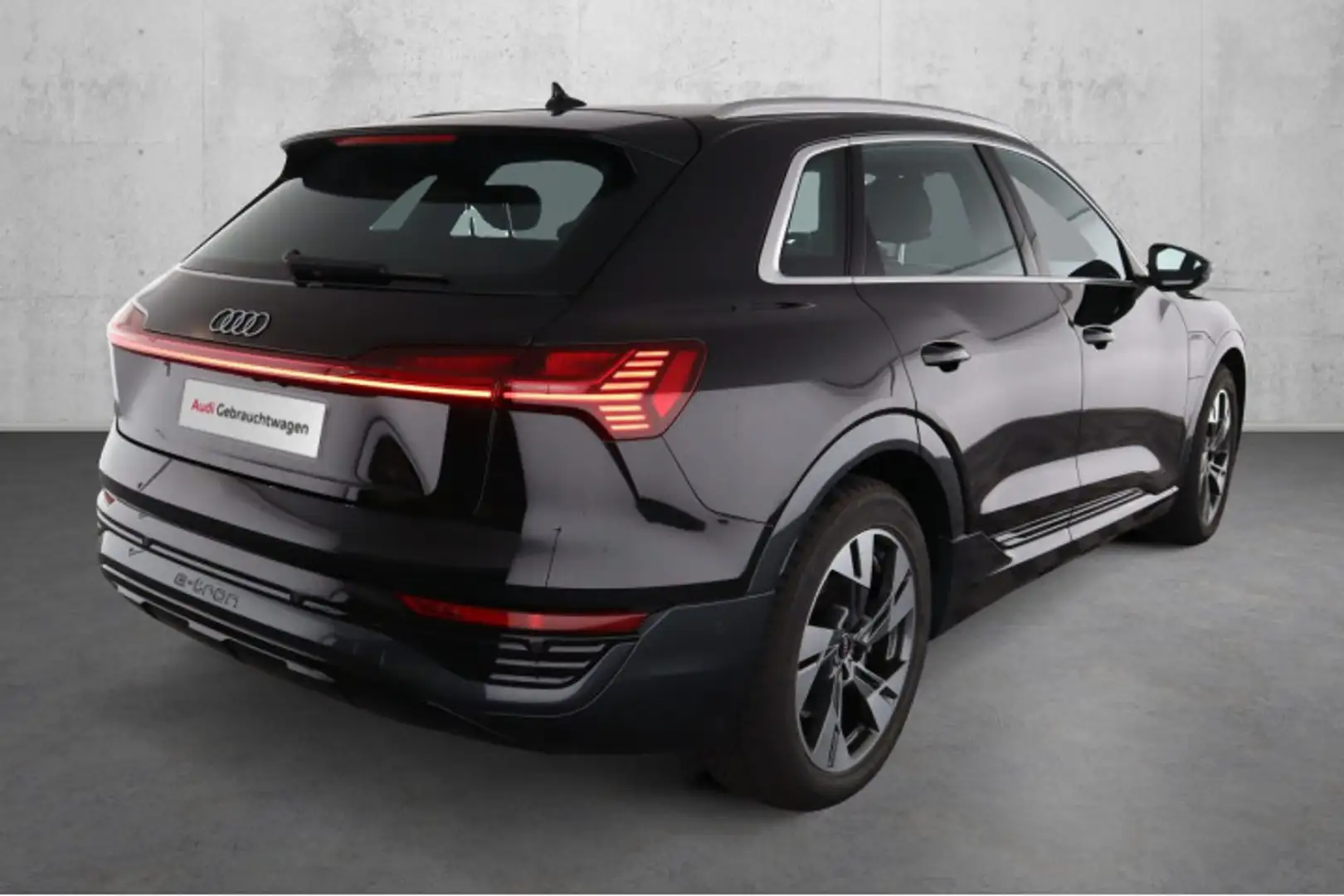 Audi Q8 e-tron 55 Advanced +ADAPAIR+DIGITAL-MATRIX+ Schwarz - 2