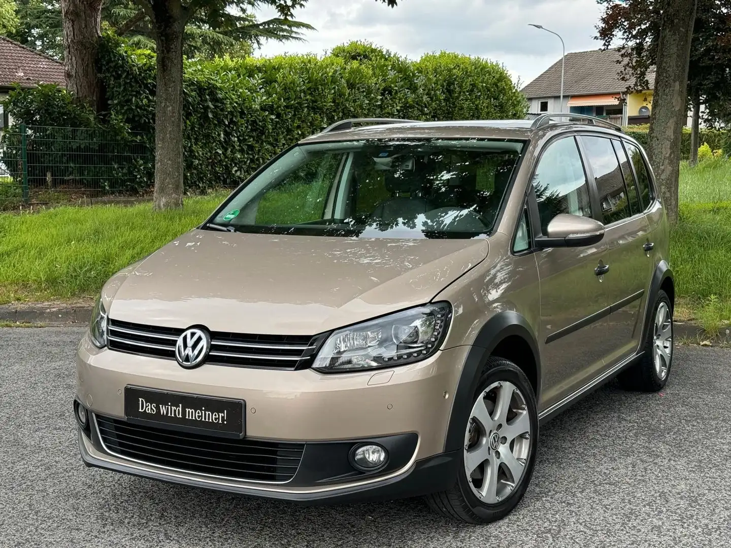 Volkswagen Touran CrossTouran 1,4 TSI DSG Bi-Xenon Cross Beige - 1