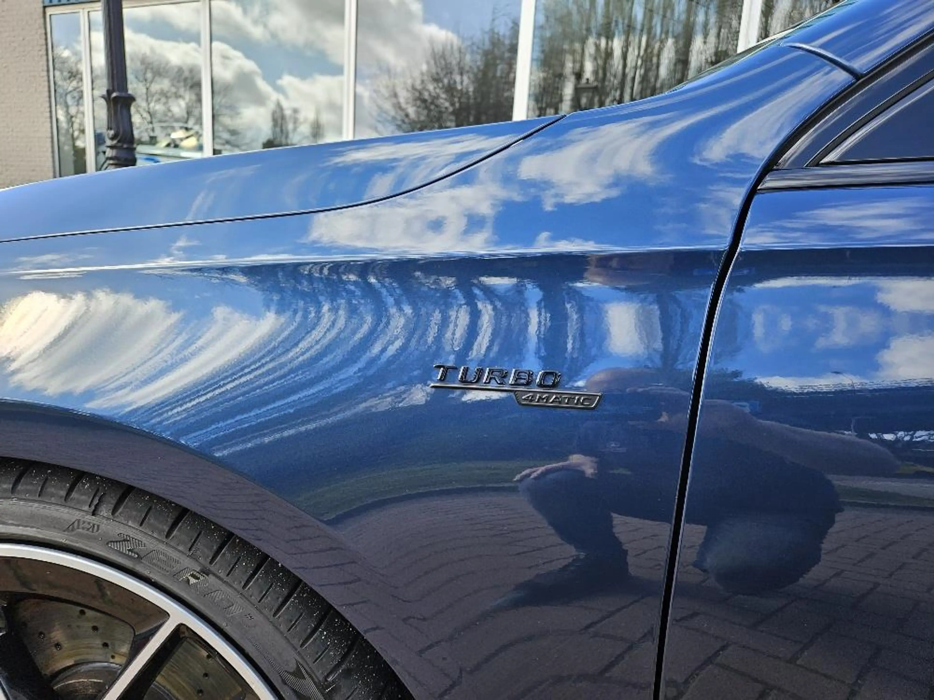 Mercedes-Benz A 35 AMG 4MATIC Premium Plus — photo 13