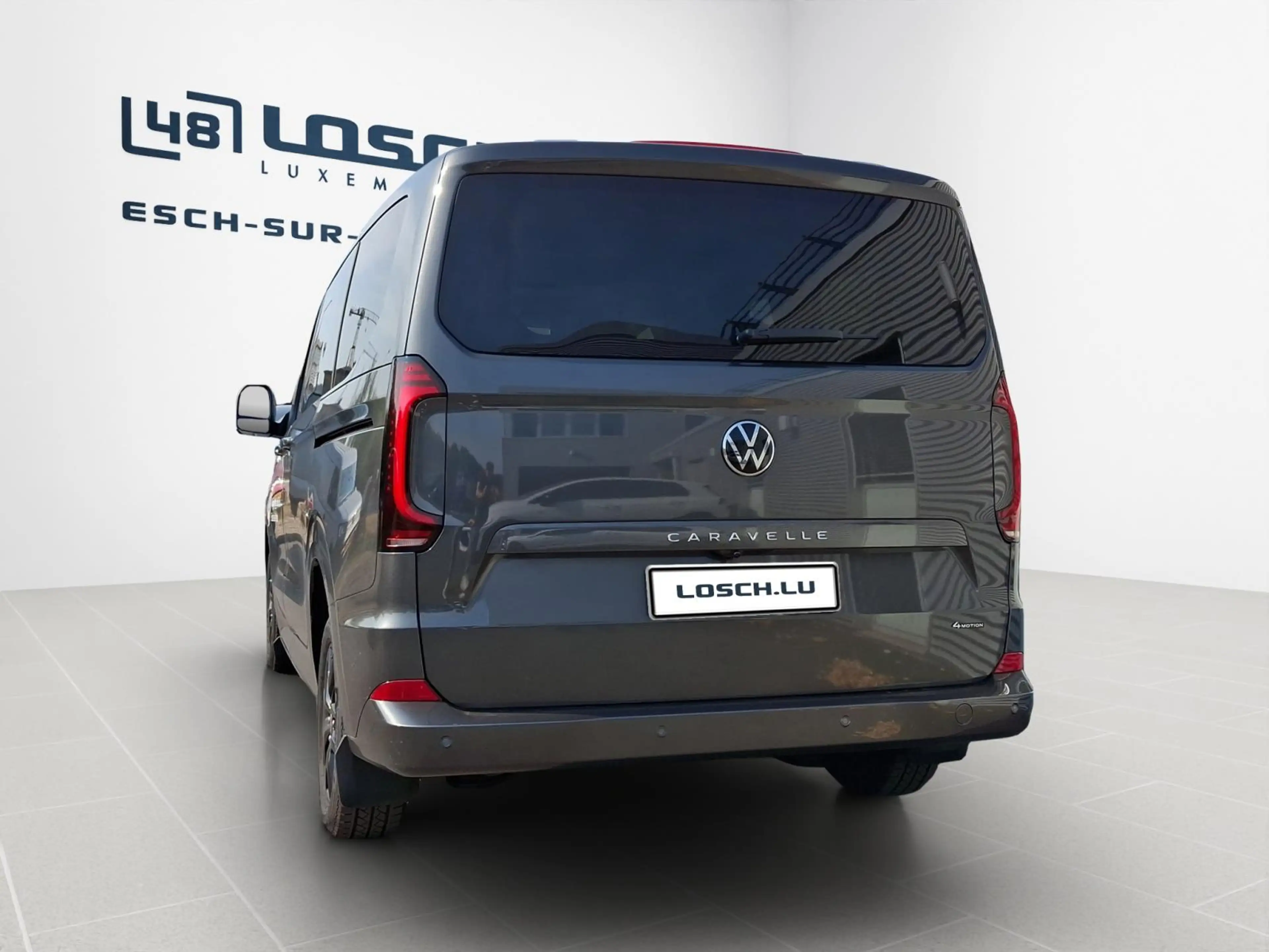 Volkswagen T7 Caravelle Style — photo 7