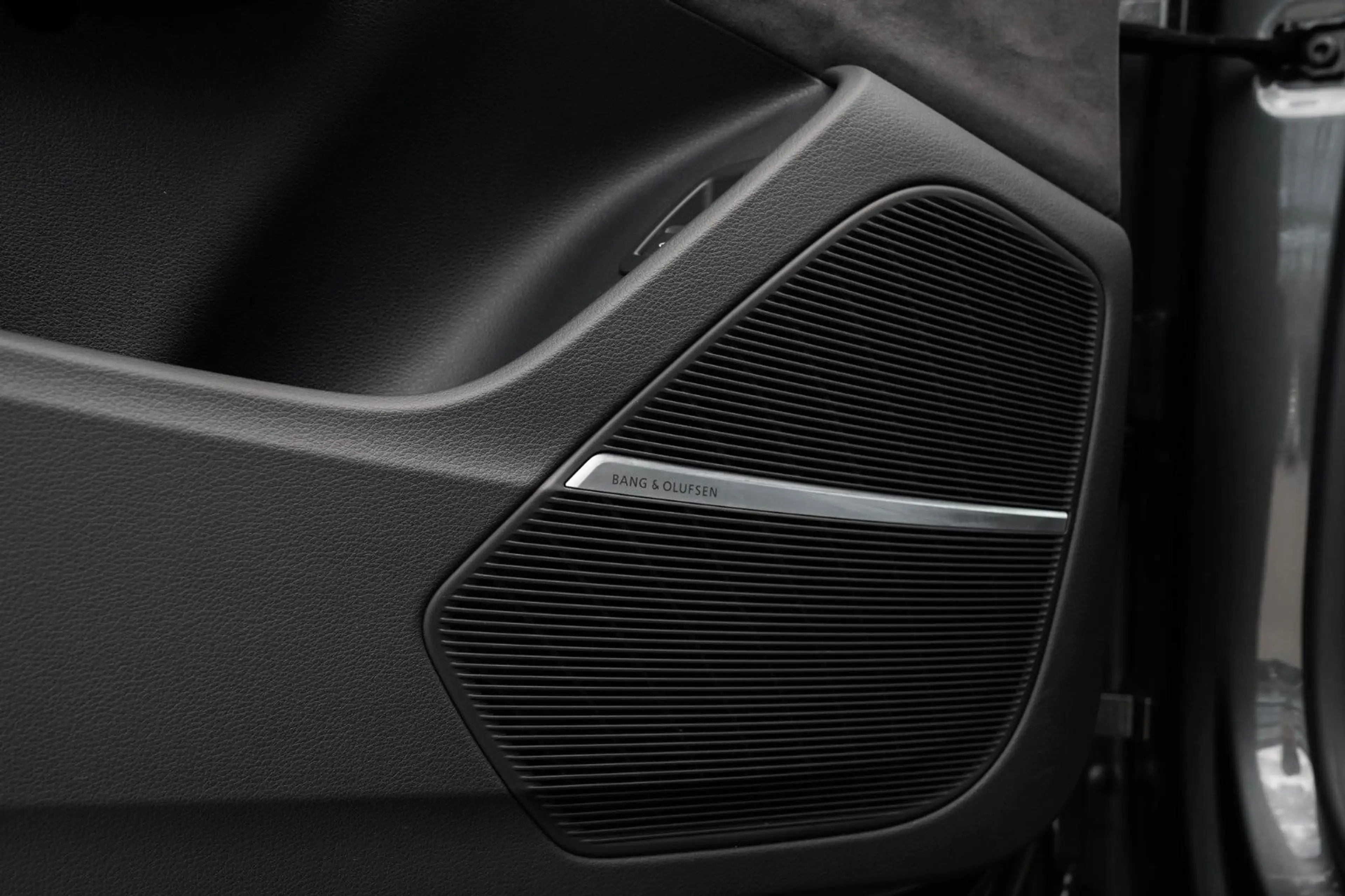 Audi RS Q8 4.0 TFSI- Pano-HuD-Softclose-360°-B&O-23' — photo 10