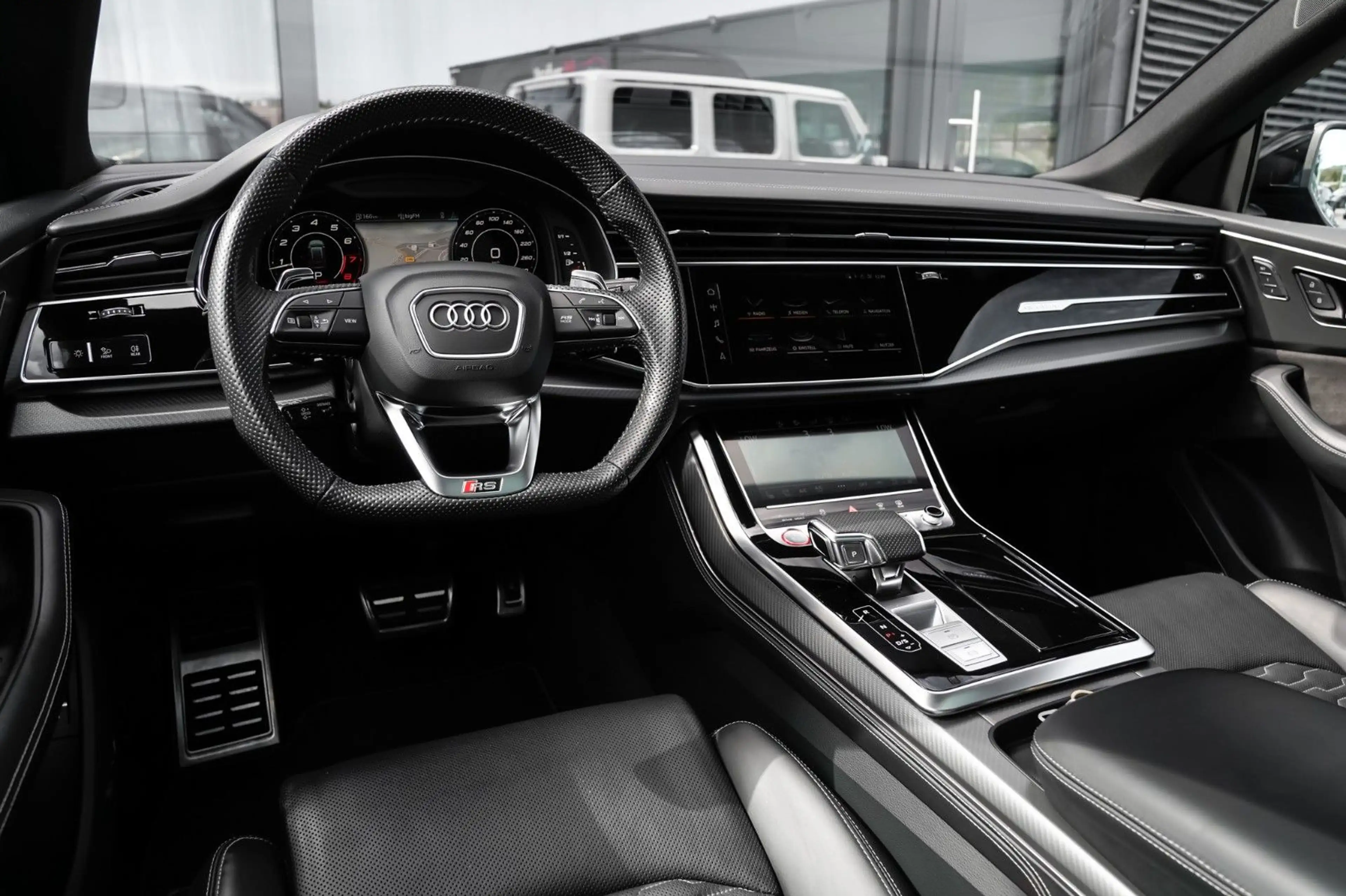 Audi RS Q8 4.0 TFSI- Pano-HuD-Softclose-360°-B&O-23' — photo 12
