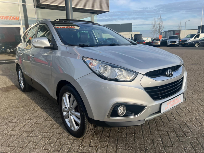 Hyundai iX35 2.0i i-Catcher, Automaat, Navigatie, panodak, Clim — photo 2