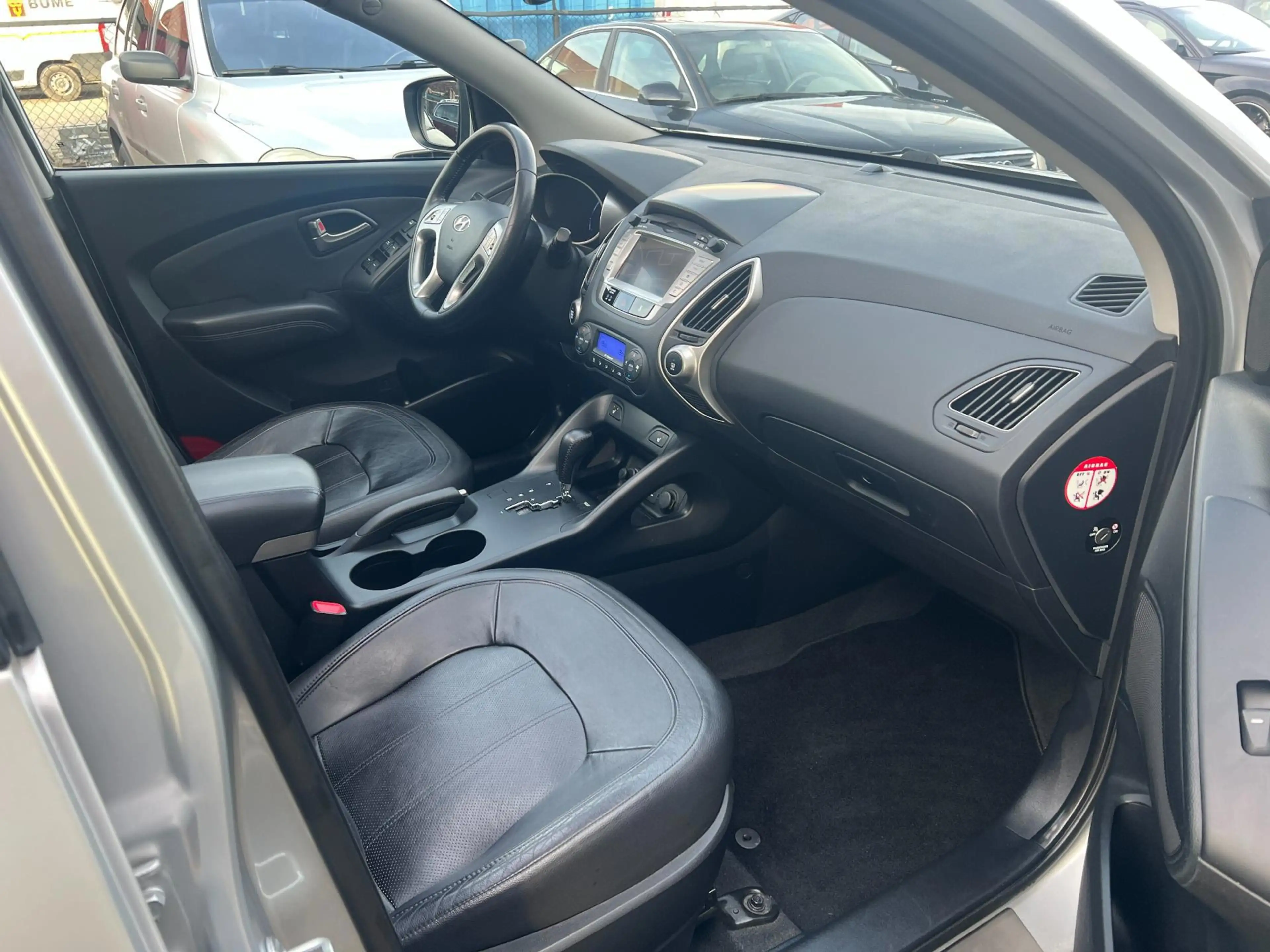 Hyundai iX35 2.0i i-Catcher, Automaat, Navigatie, panodak, Clim — photo 8