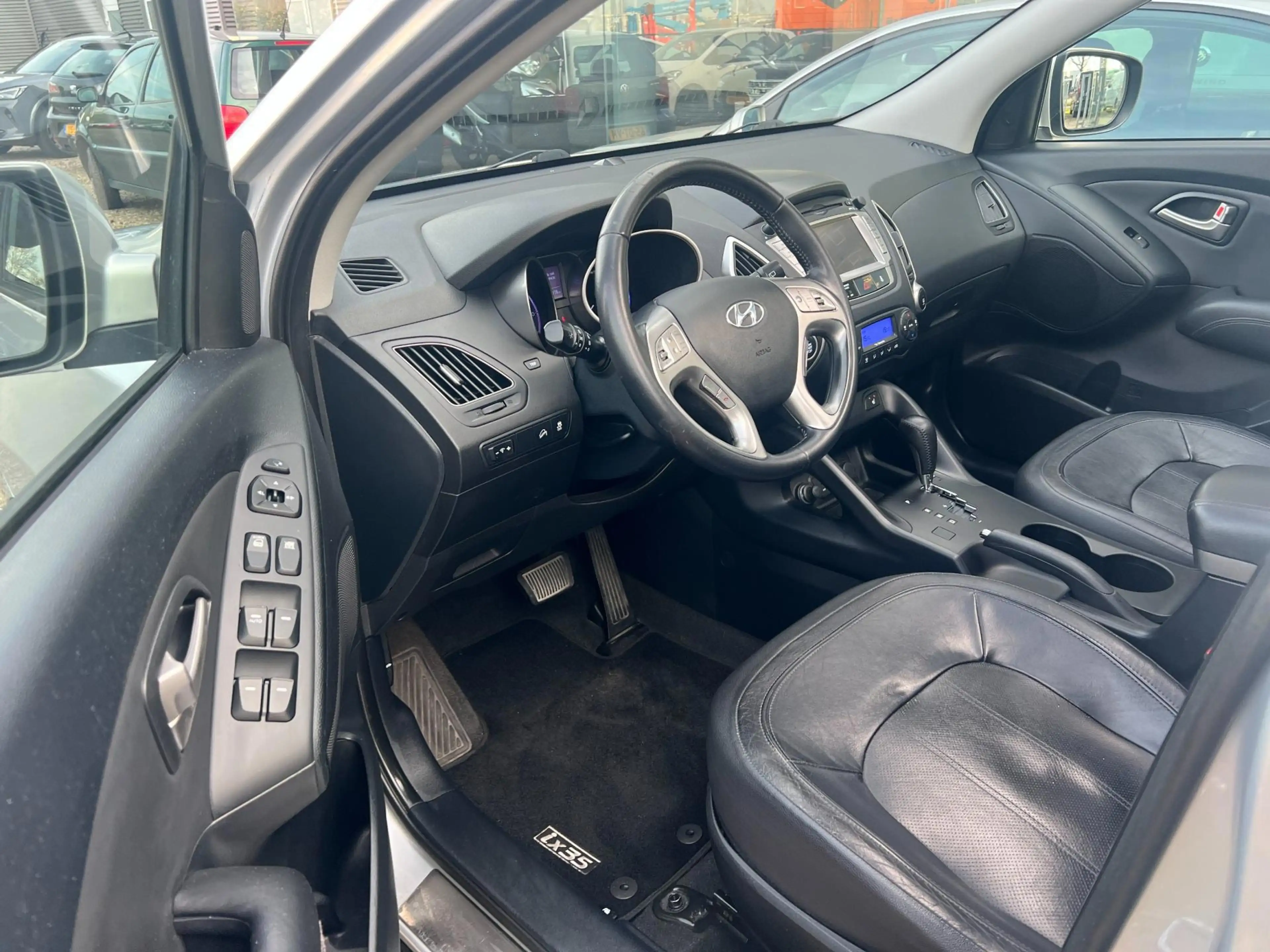 Hyundai iX35 2.0i i-Catcher, Automaat, Navigatie, panodak, Clim — photo 5