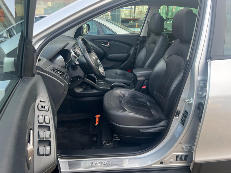 Hyundai iX35 2.0i i-Catcher, Automaat, Navigatie, panodak, Clim — photo 6