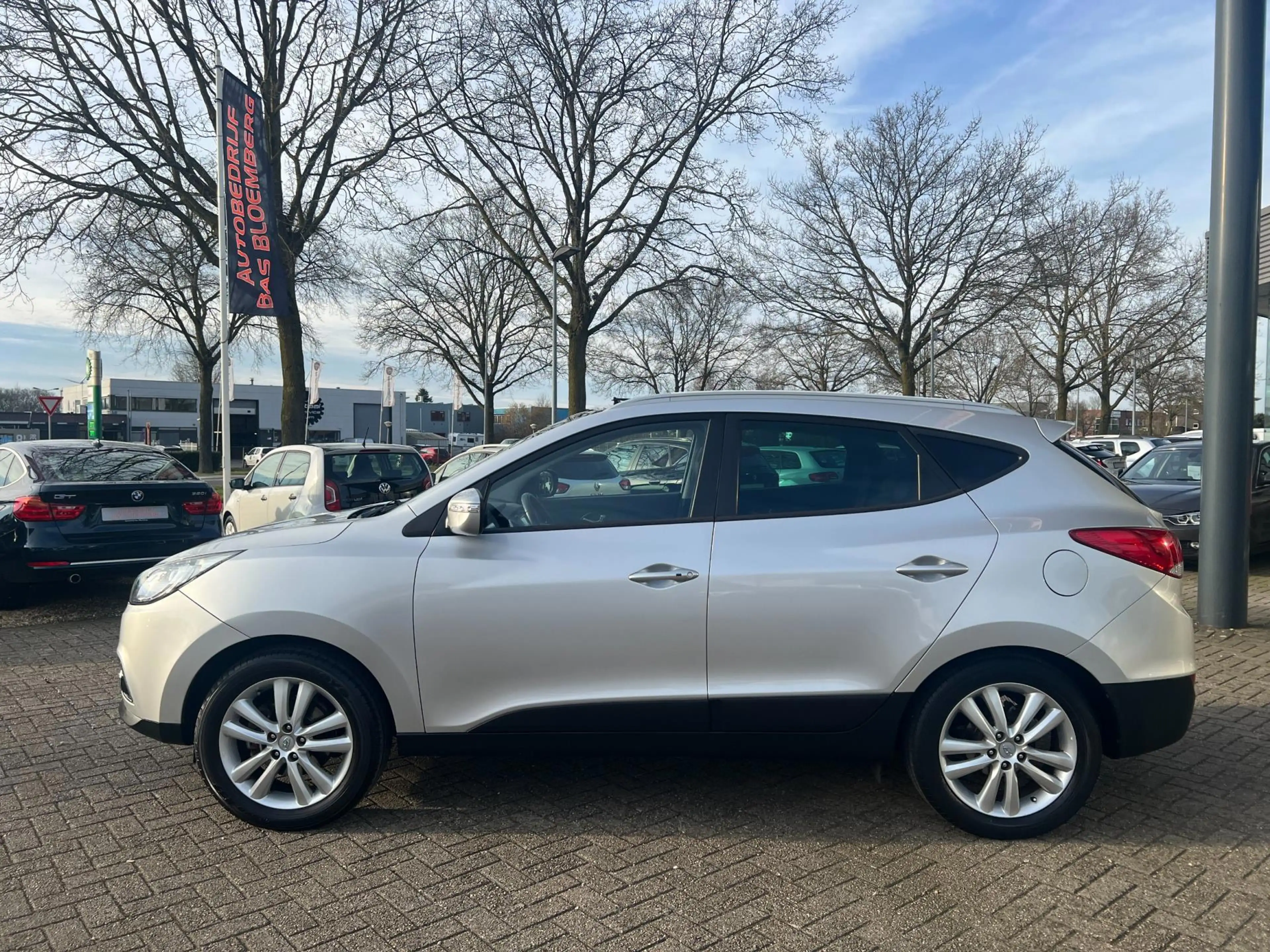 Hyundai iX35 2.0i i-Catcher, Automaat, Navigatie, panodak, Clim — photo 4