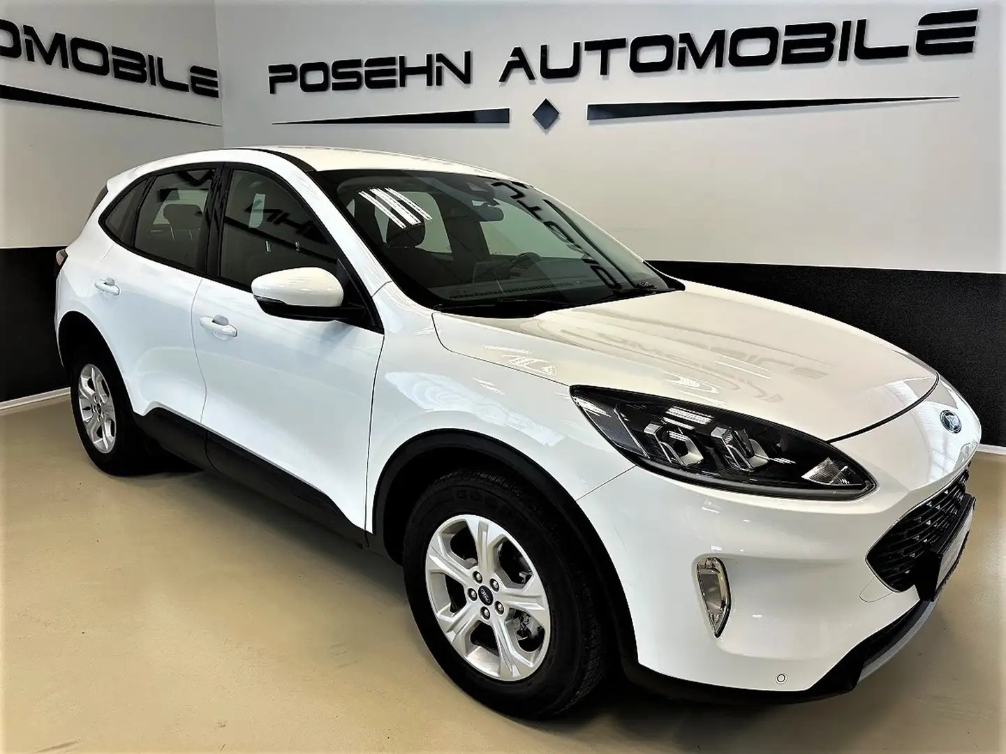 Ford Kuga 2.5 Duratec Hybrid FHEV Cool & Connect Navi Blanc - 1