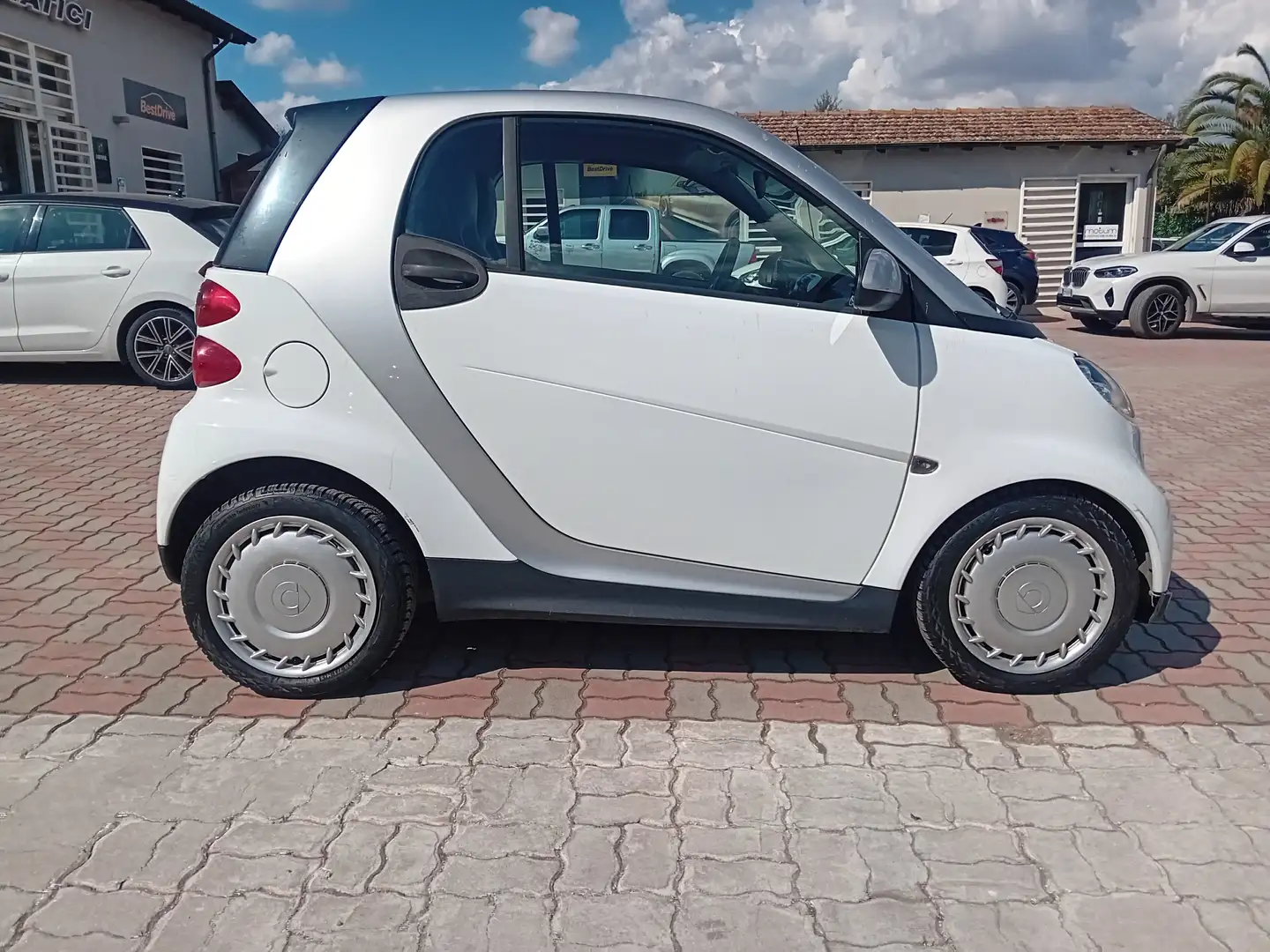 smart forTwo Pure 61cv Blanc - 1