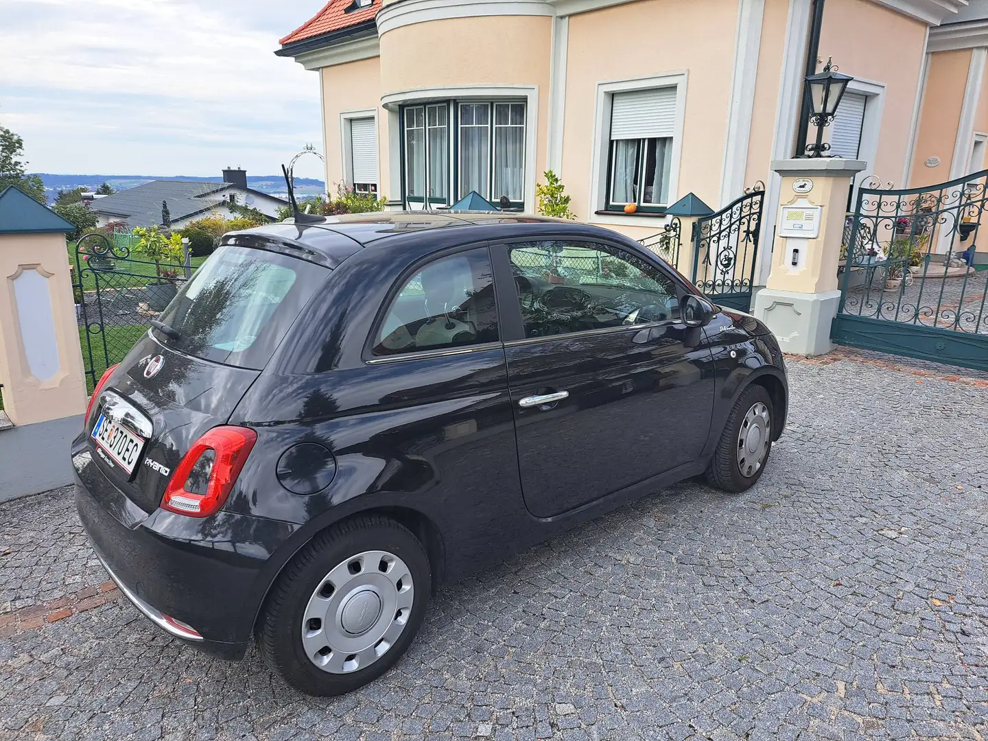 Fiat 500 Dolce Vita Schwarz - 1