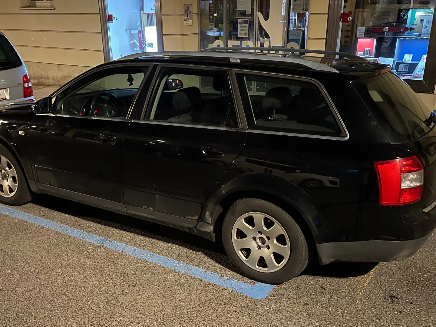 Audi A4 A4 Avant 1,9 TDI Schwarz - 1