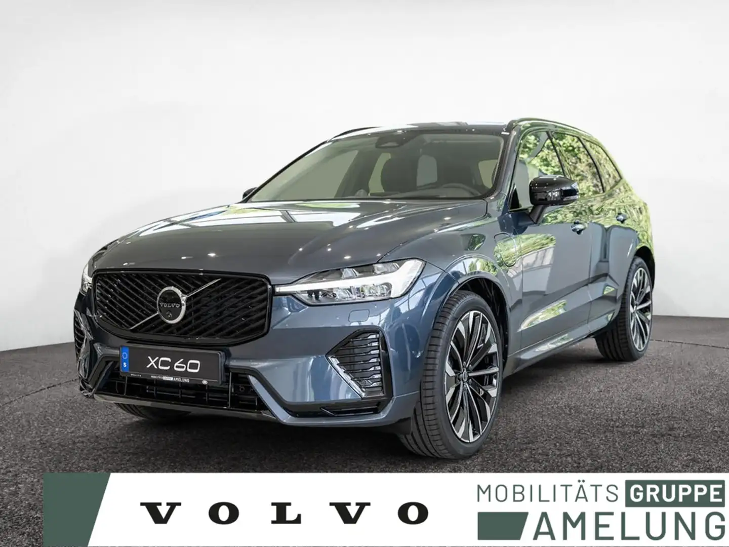 Volvo XC60 T8 Ultra Dark Recharge Plug-In Hybrid AWD Blau - 1