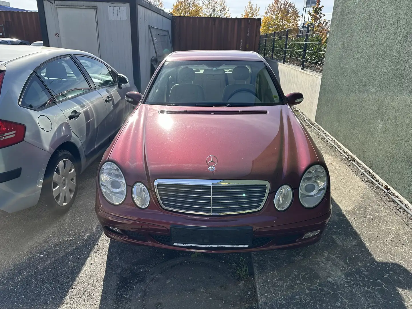 Mercedes-Benz E 200 Classic CDI,Limousine Rot - 2