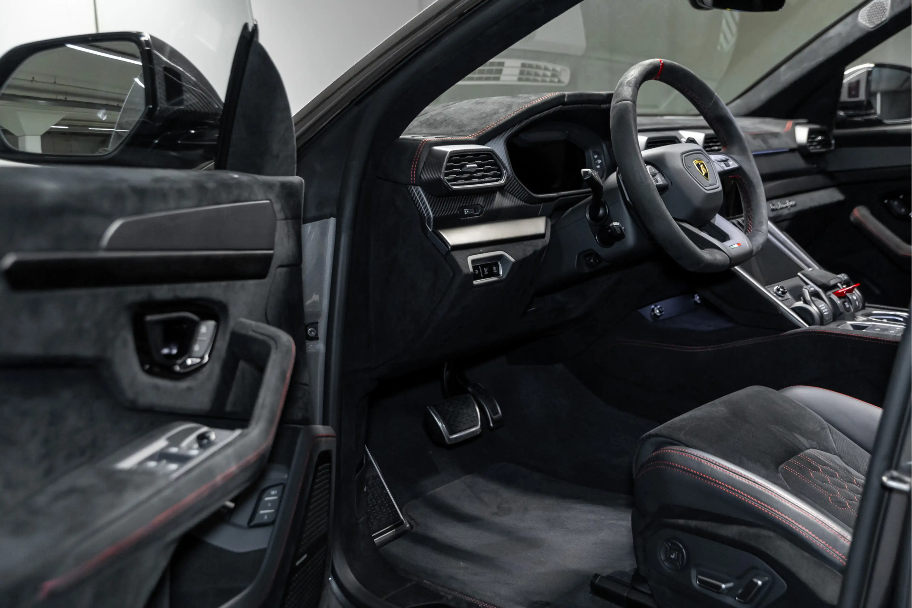 Lamborghini Urus Performante MY2024 — photo 15