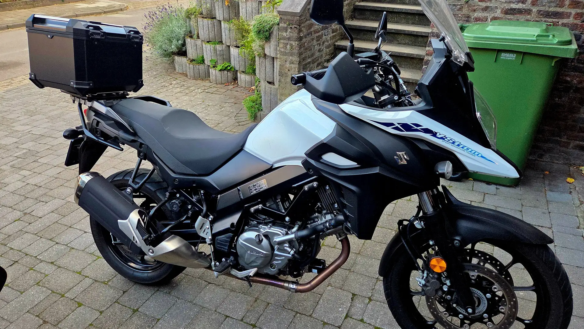 Suzuki SV 650 DL 650 V-STROM White - 1