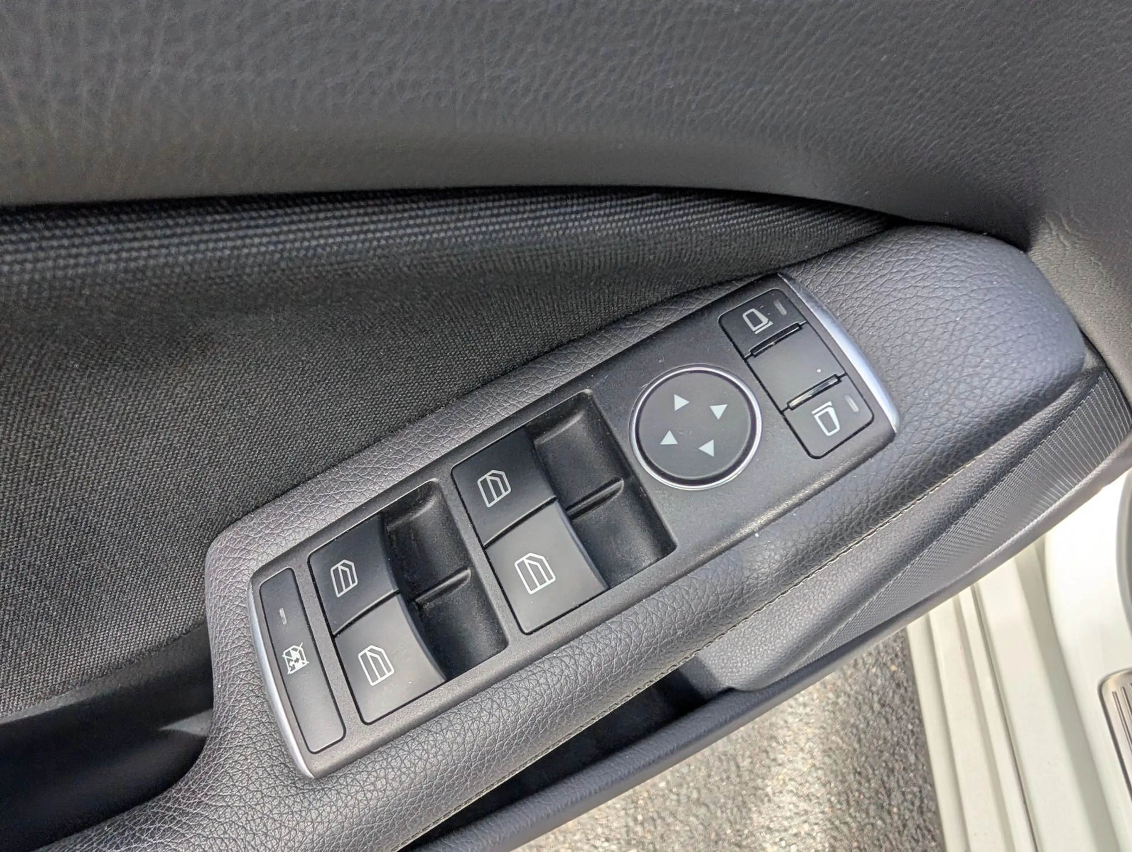 Mercedes-Benz A 160 STYLE 2017 nur63tKM Navi Sitzhei PDC Alu17 — photo 10