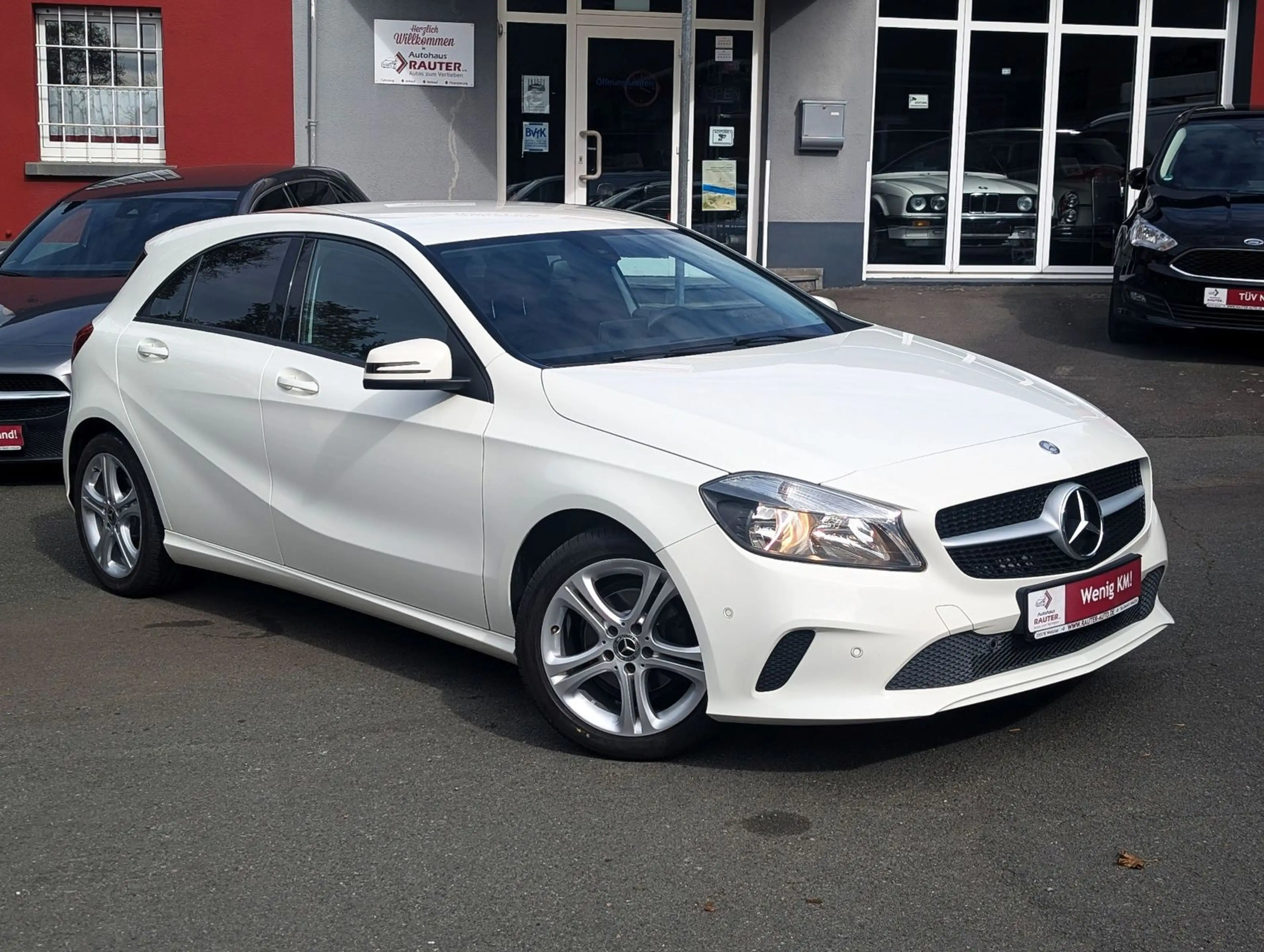 Mercedes-Benz A 160 STYLE 2017 nur63tKM Navi Sitzhei PDC Alu17