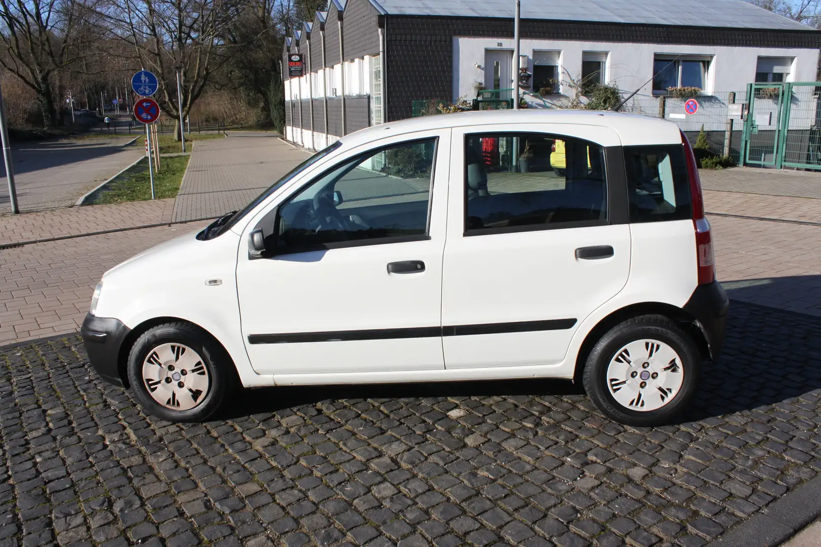 Fiat Panda 1.1 Active/124Tkm/Tüv NEU. Weiß - 1