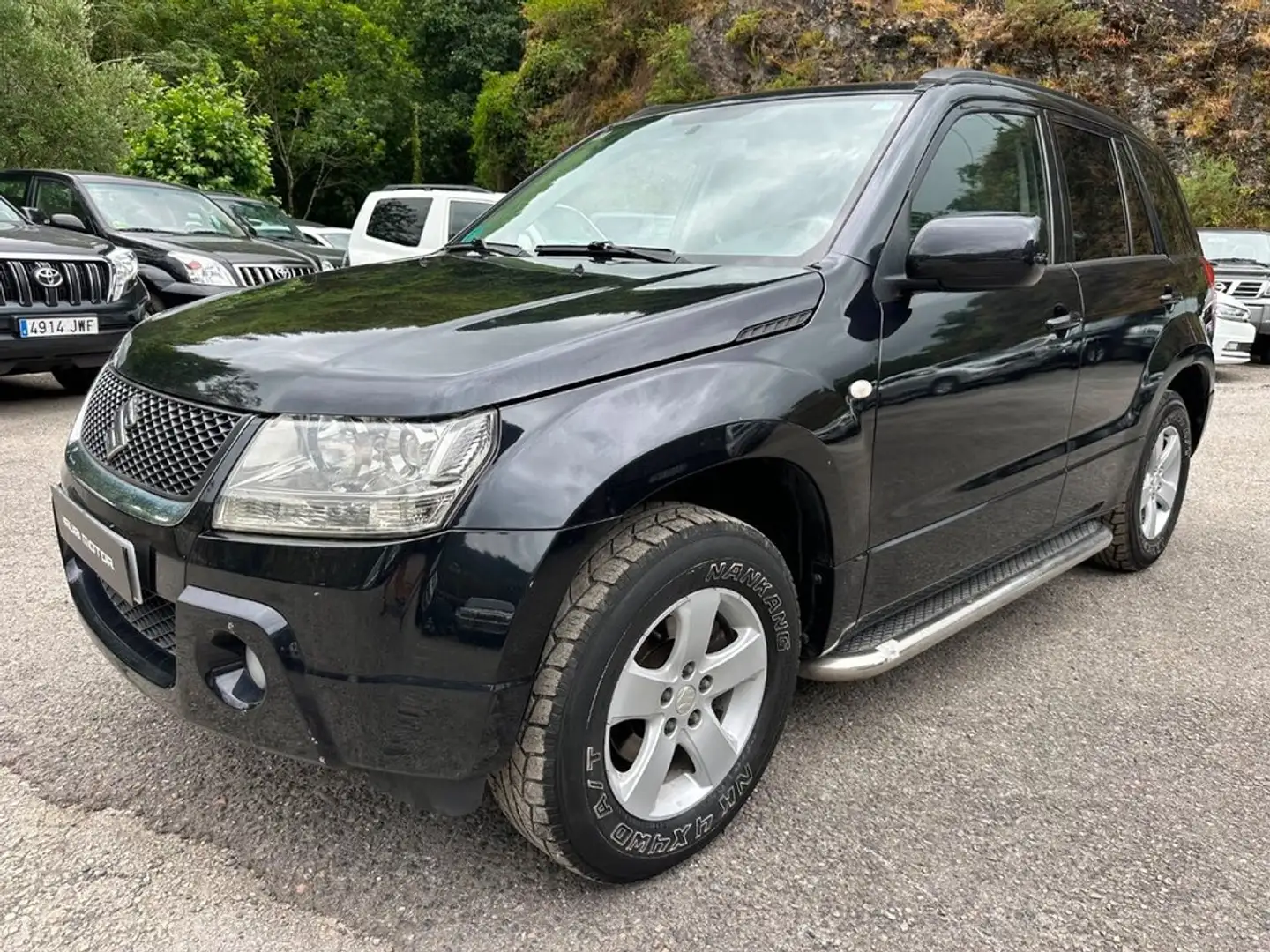 Suzuki Grand Vitara 2.0 JLXA Automatico Negro - 2