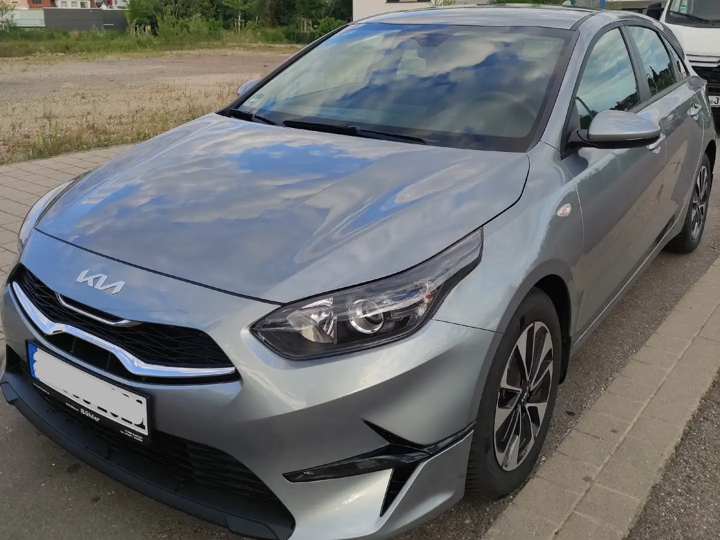 Kia Ceed / cee'd Ceed 1.0 T-GDI 100 OPF Vision Grau - 1