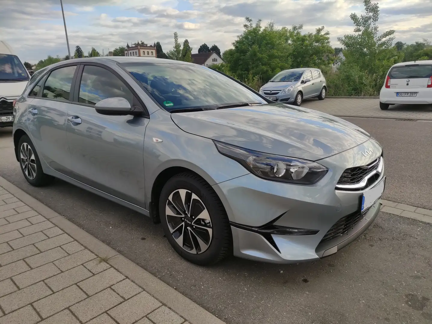 Kia Ceed / cee'd Ceed 1.0 T-GDI 100 OPF Vision Grau - 2