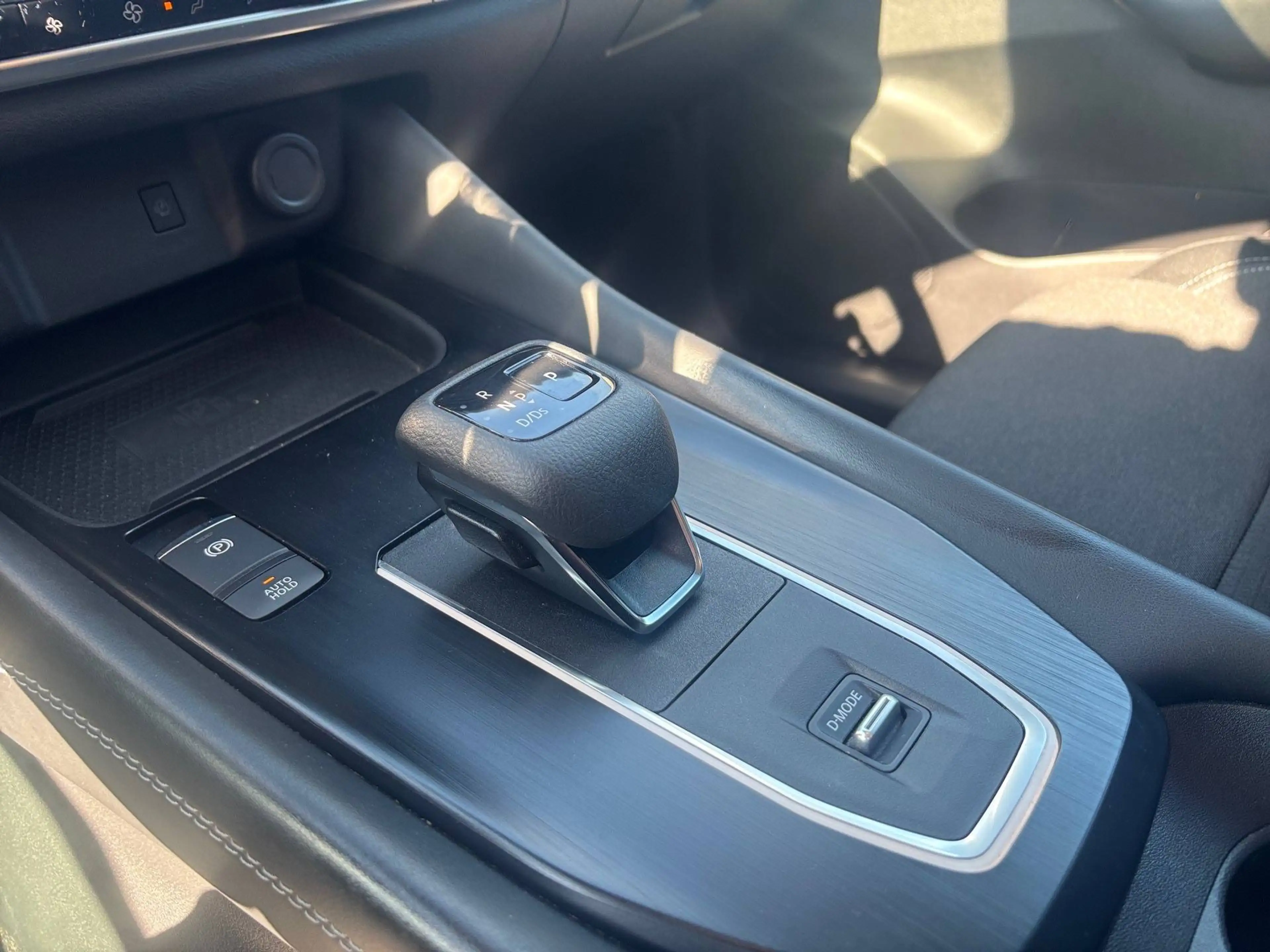 Nissan Qashqai N-Connecta — photo 14