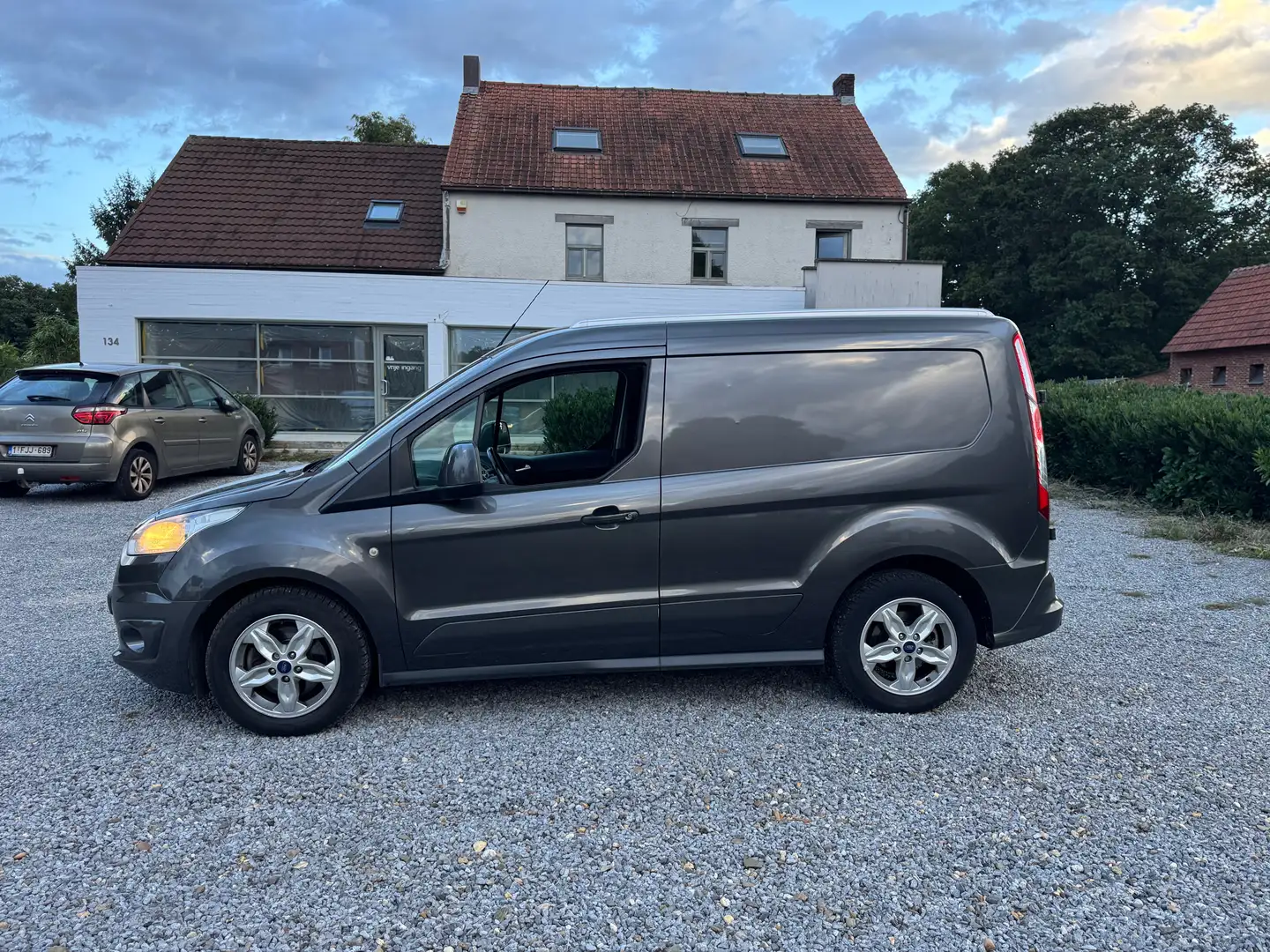 Ford Transit Connect Transit Connect 240 L2 S Gekeurd roze formulier Grau - 1