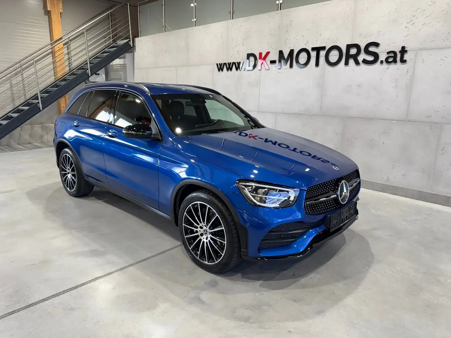 Mercedes-Benz GLC 220 GLC 220 d 4Matic / AMG Line / LED / RFK / 20" Zoll Blau - 2