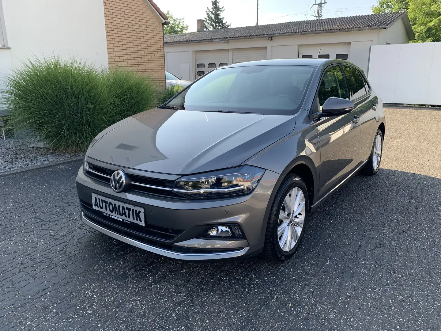 Volkswagen Polo 1.0 TSI DSG Highline *LED*Kamera*Navi*SHZ*Tempomat Gris - 1