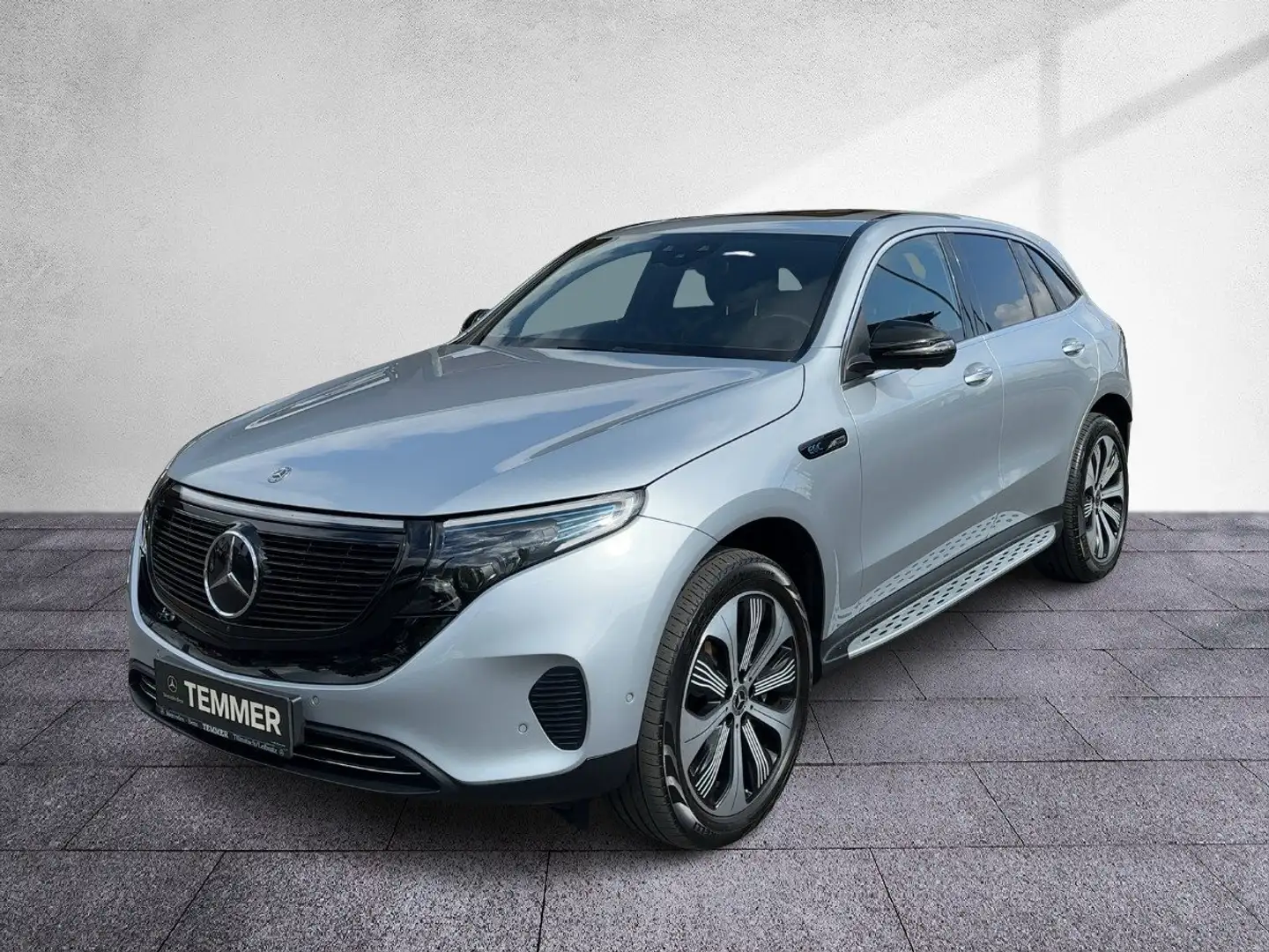 Mercedes-Benz EQC 400 4MATIC Premium+ Distr HeadUp Pano Silber - 2