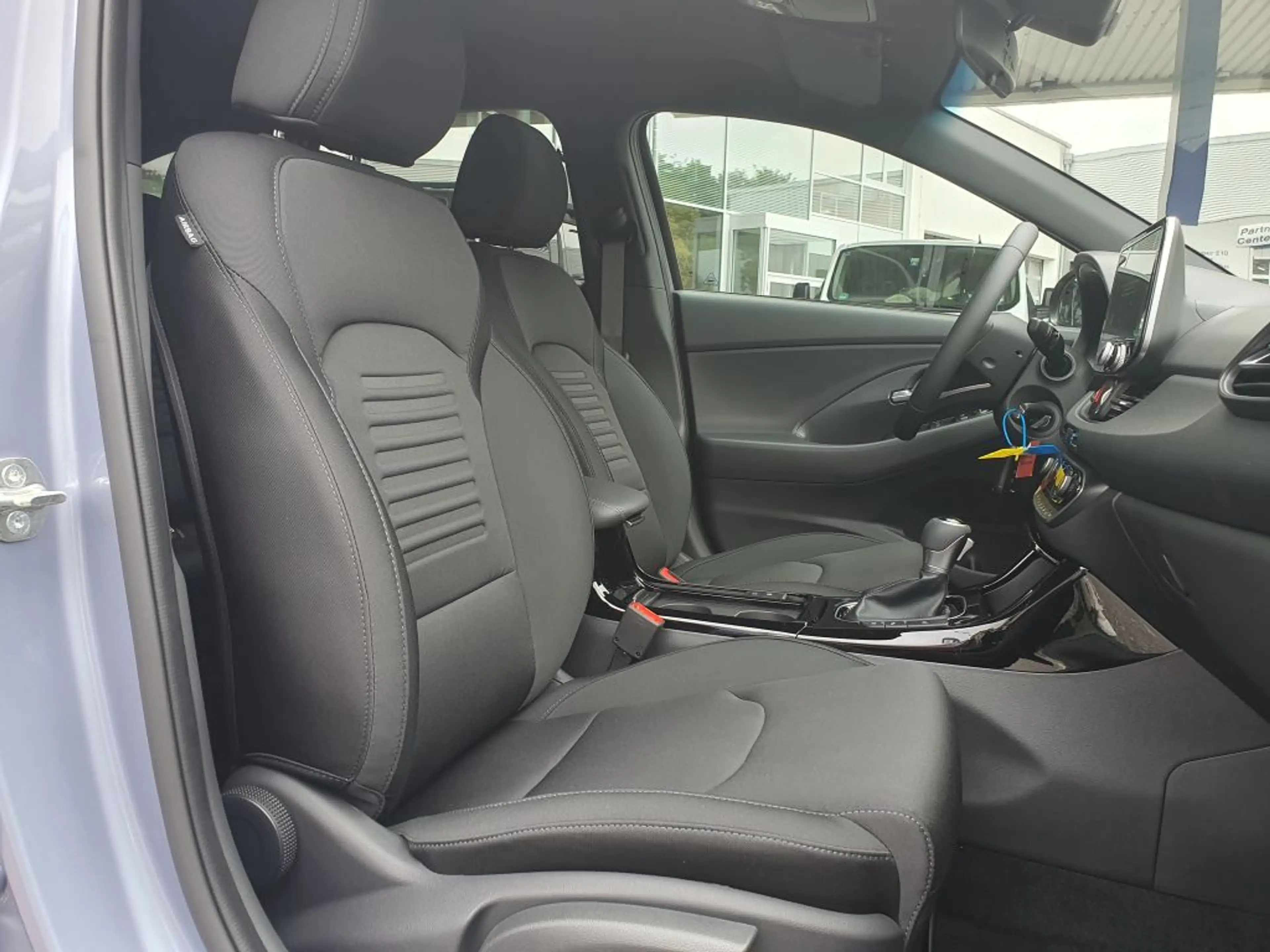 Hyundai i30 Kombi 1.0 T-GDI DCT Advantage — photo 11