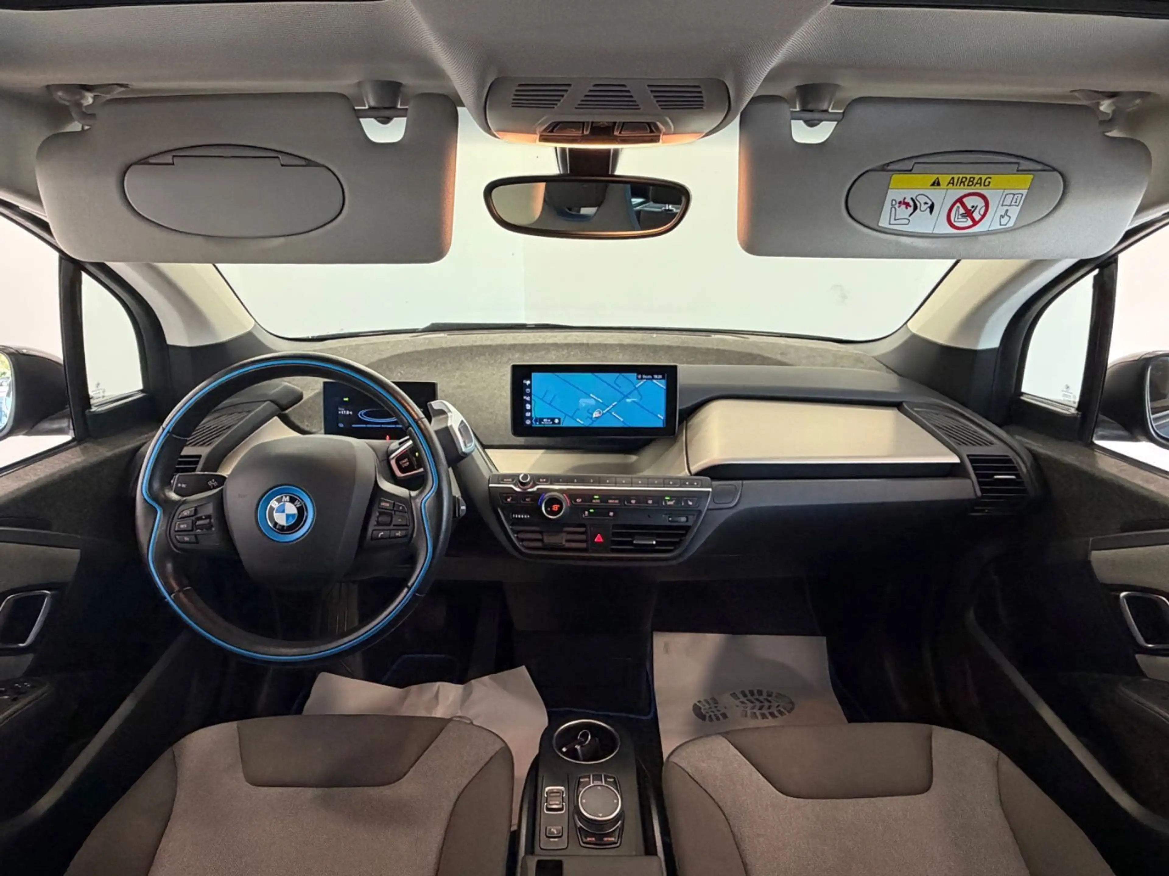 BMW i3 s 120Ah Sport-Paket|PANO|KAMERA|NAVI|1-HAND| — photo 2